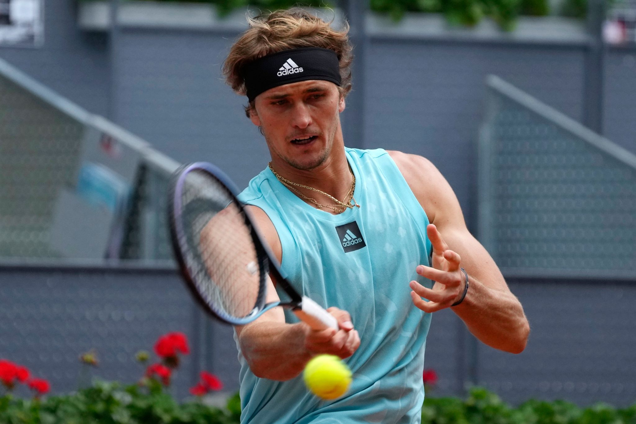 Zverev zieht bei Turnier in Madrid ins Viertelfinale ein