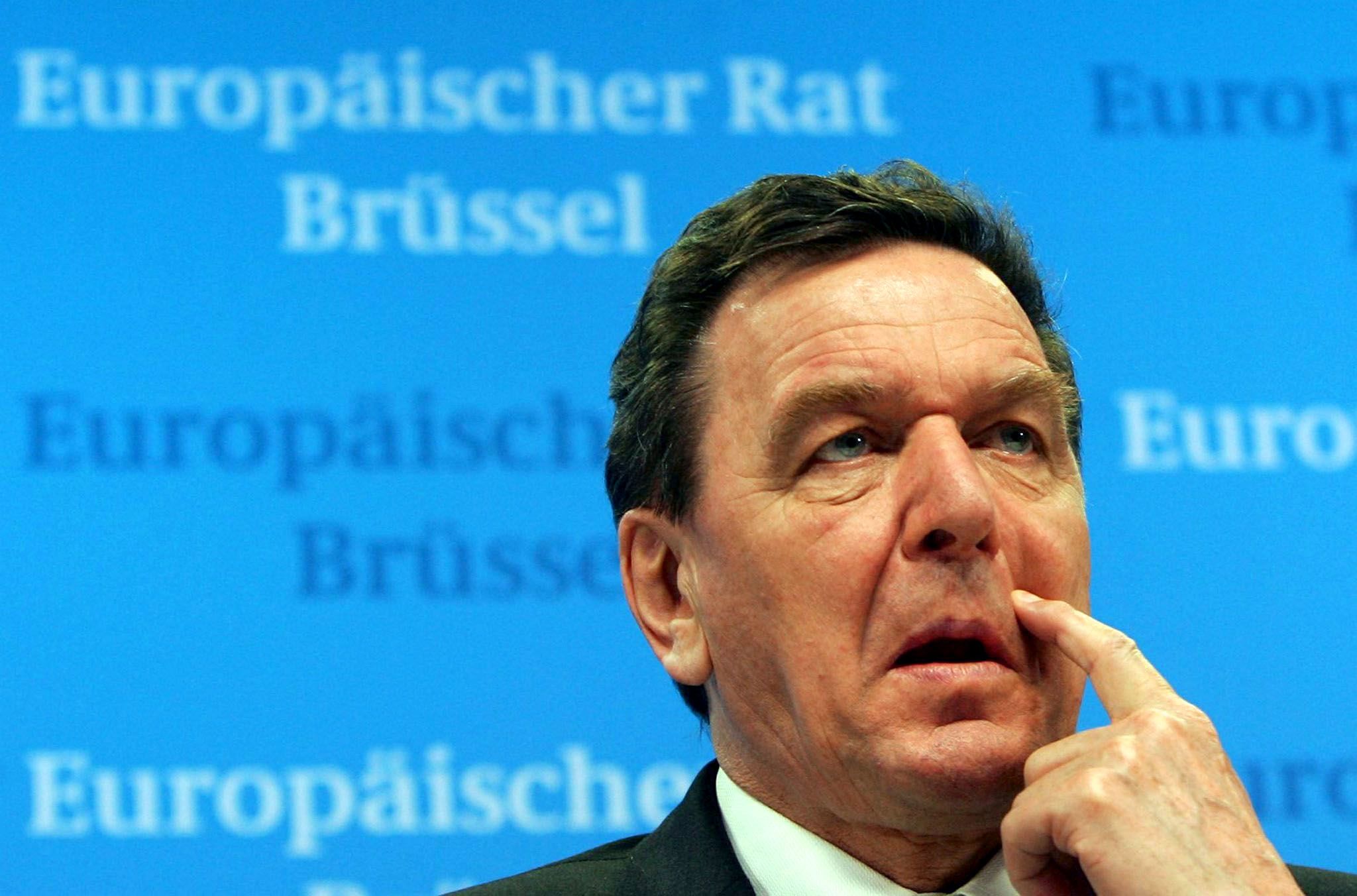 Putin-Freund Gerhard Schröder gibt auf