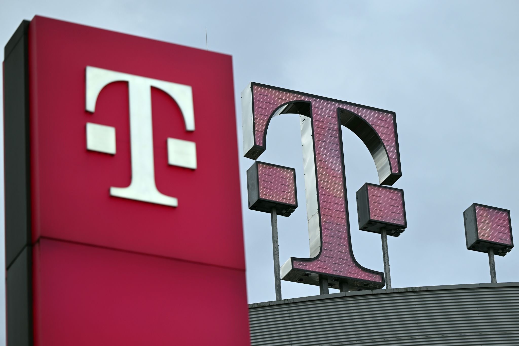 Deutsche Telekom steigert Umsatz und Gewinn
