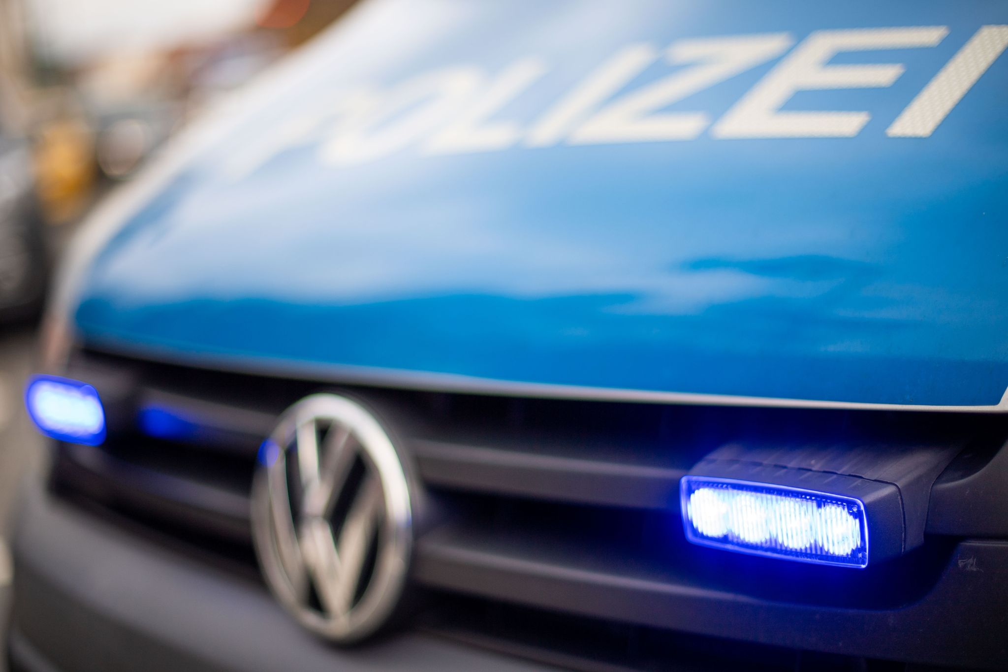 Feuerzeug gestohlen: Gericht verurteilt jungen Polizisten