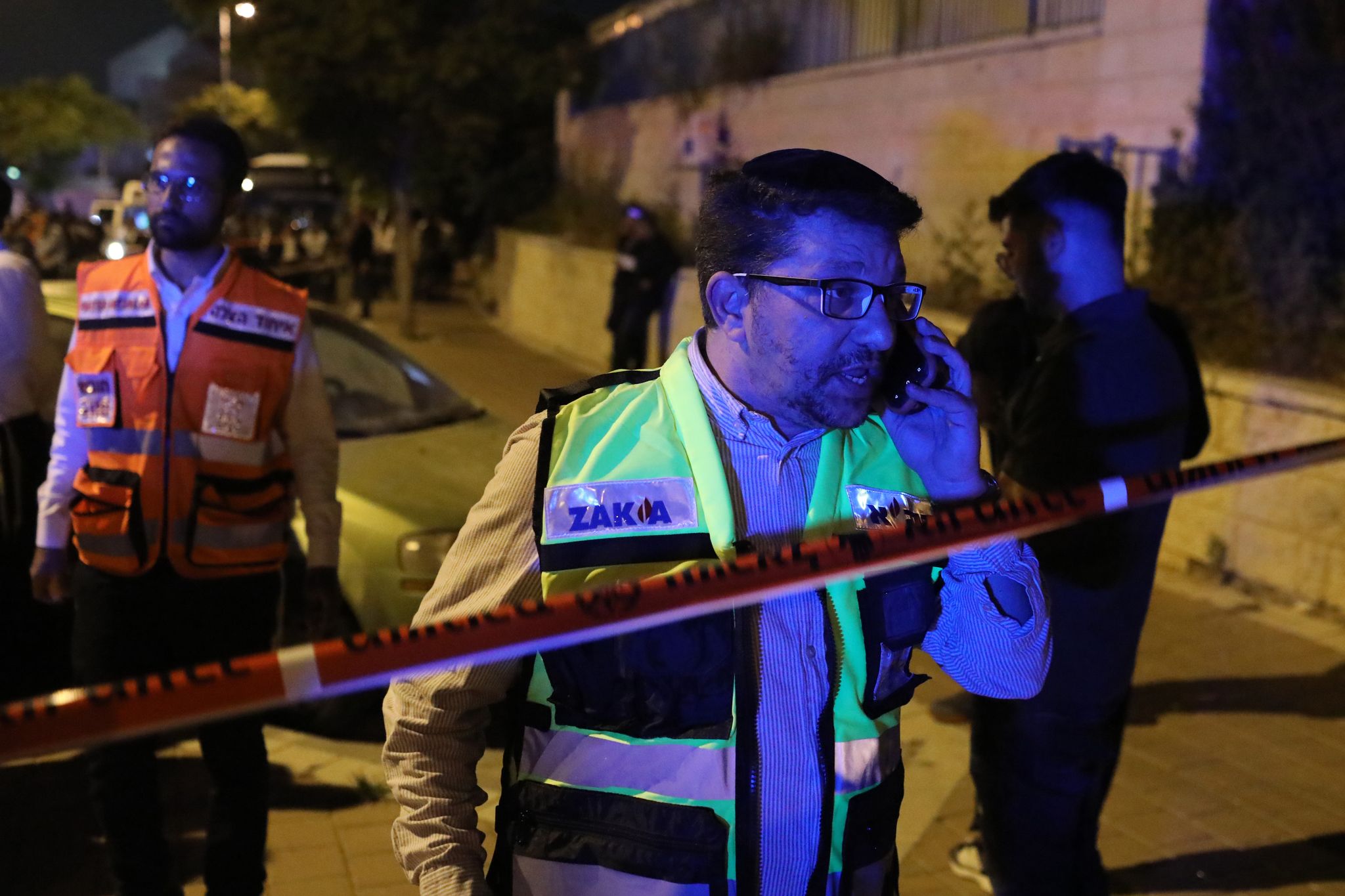 Israel sucht palästinensische Attentäter nach Anschlag