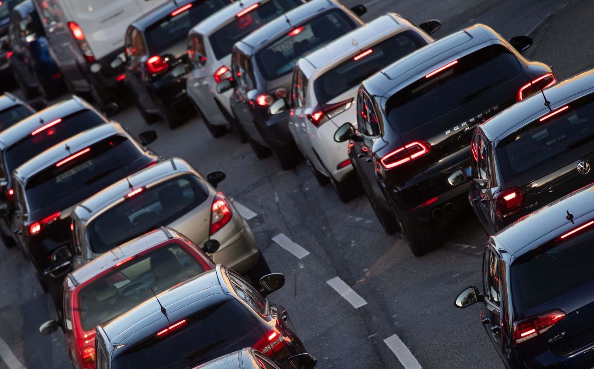 Auto bleibt beliebtestes Verkehrsmittel