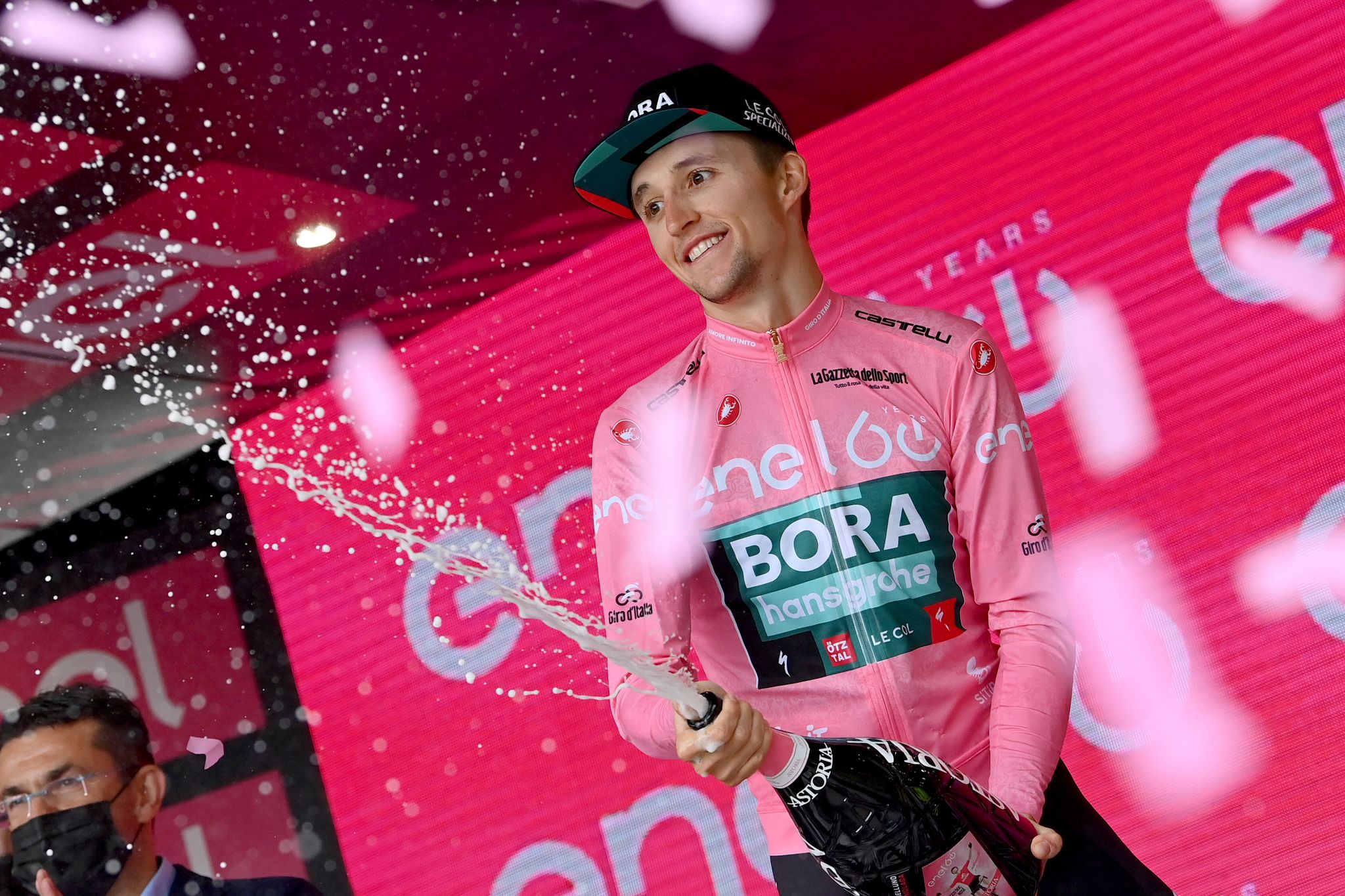 Stolzer Hindley mit historischen Giro-Triumph in Verona