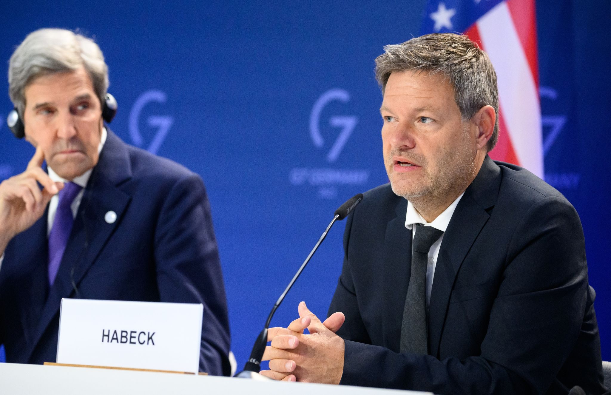 Habeck weist Vorwurf mangelnder Ukraine-Hilfe zurück