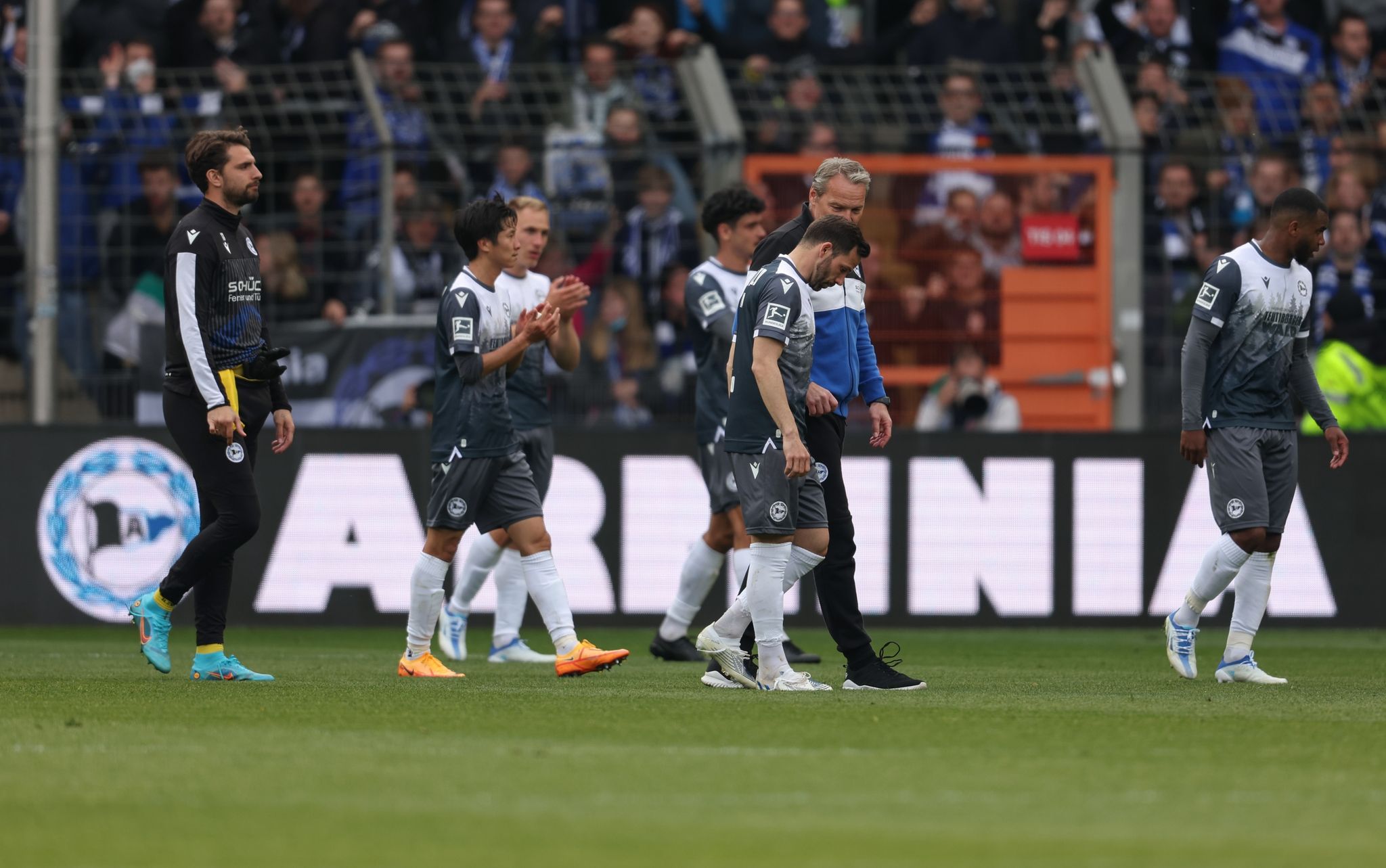 Kampf um die Klasse: VfB, Bielefeld und Hertha unter Druck