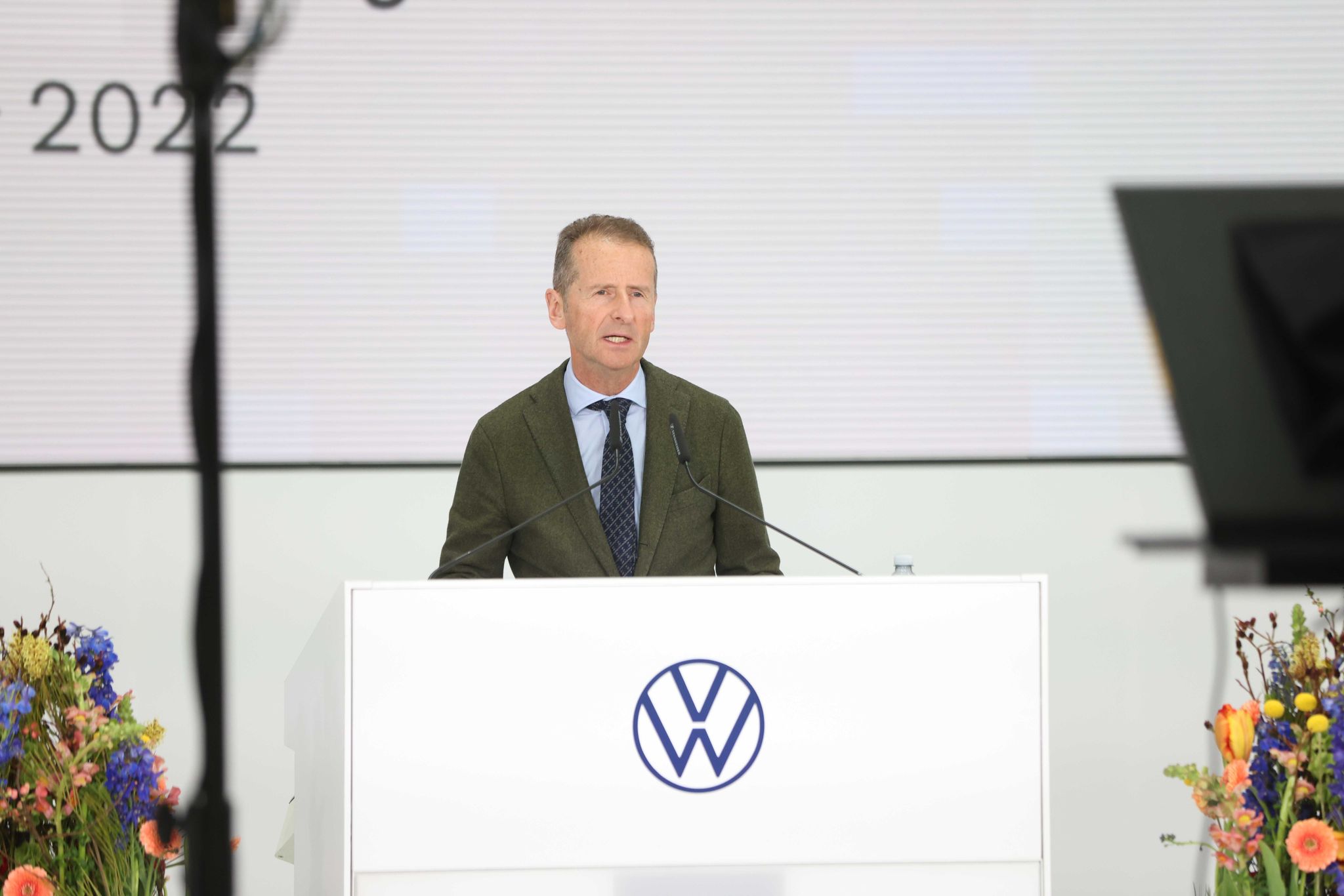 VW navigiert auf Sicht durch Krisen – Preise könnten steigen