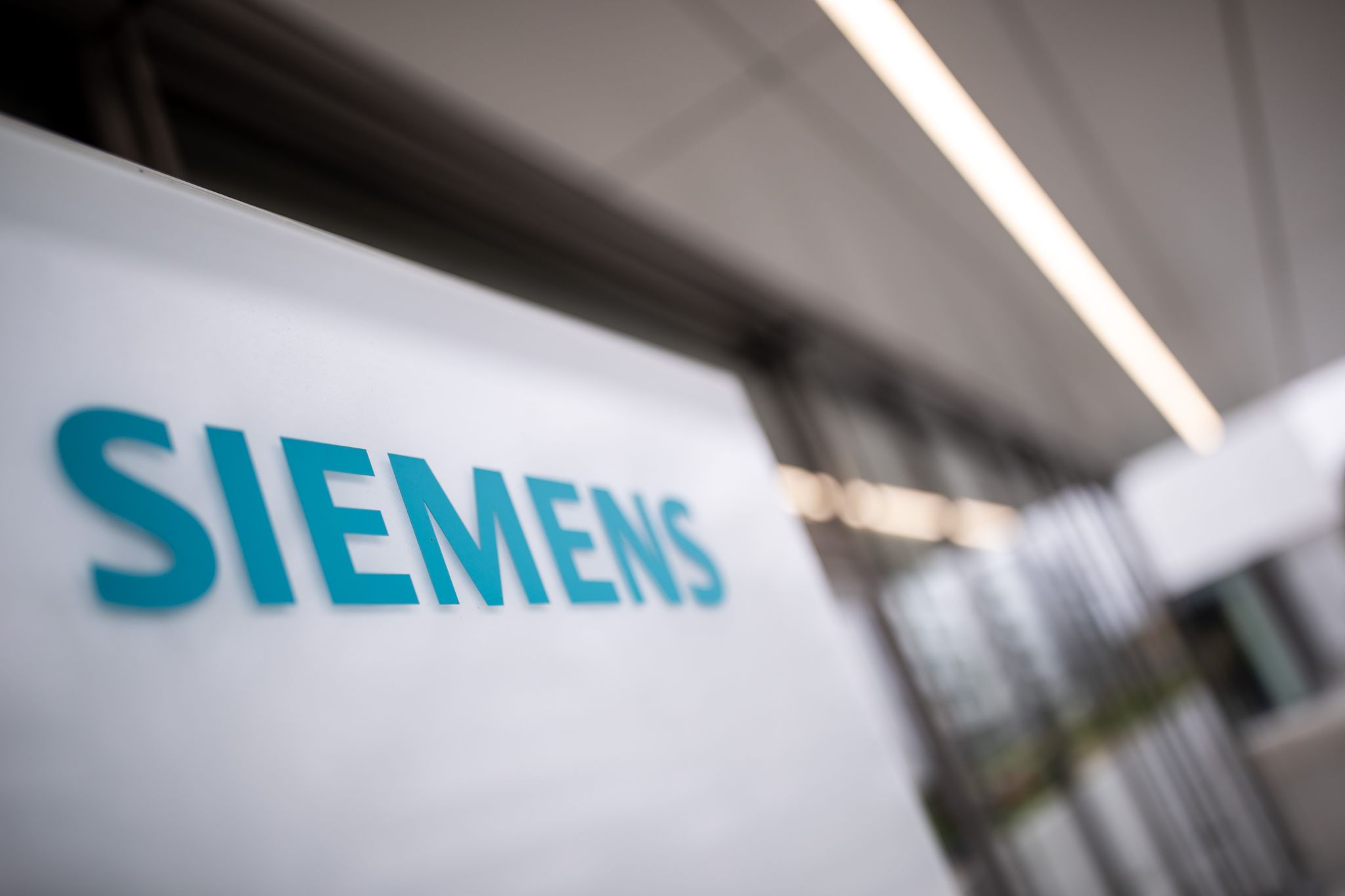 Siemens erhält historisch großen Auftrag aus Ägypten