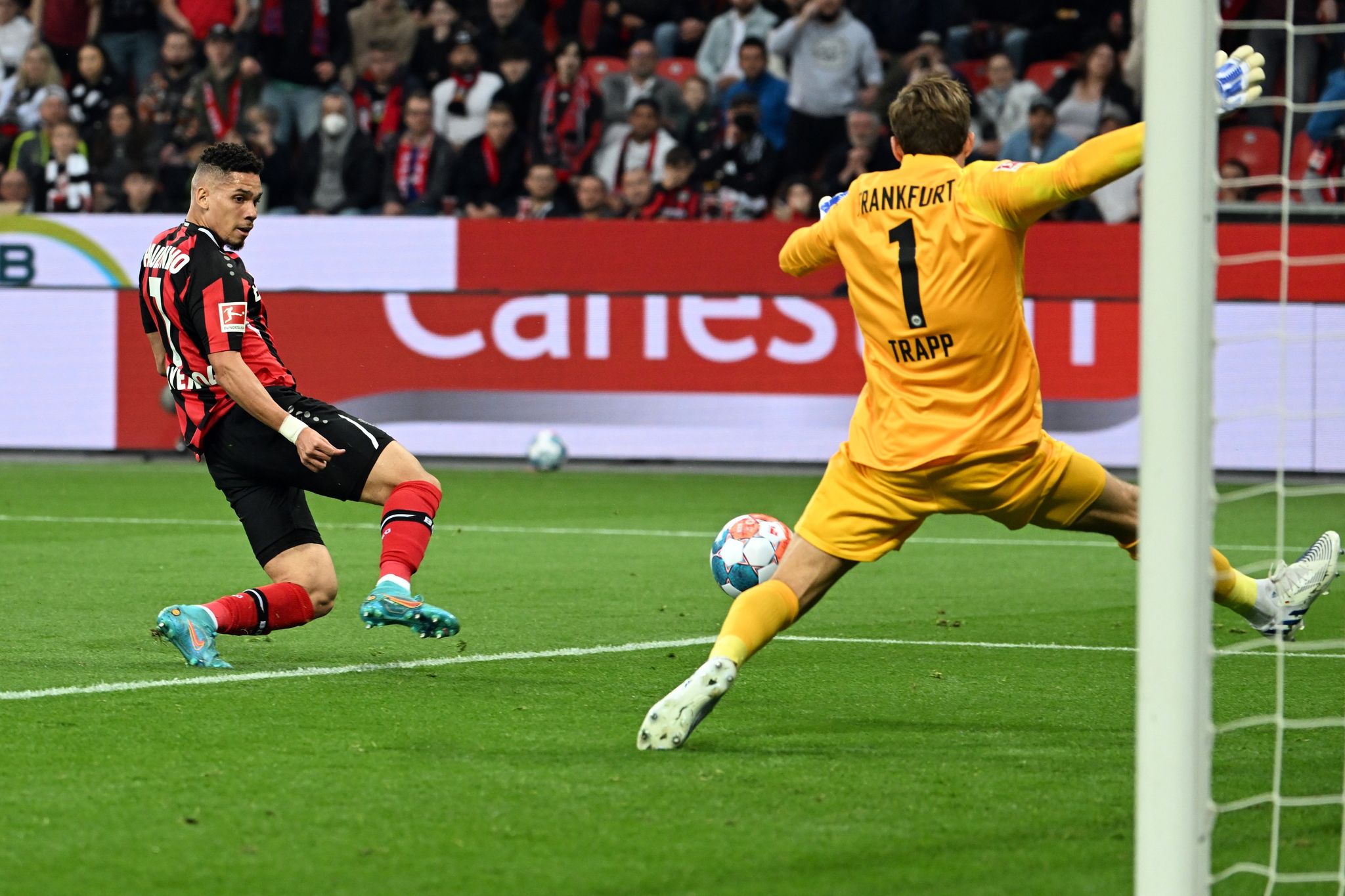 Bayer auf Champions-League-Kurs – Frankfurt spart Kräfte