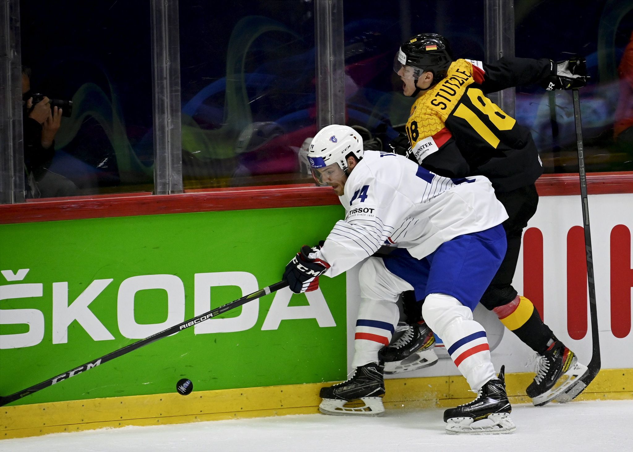 Berliner Meister übernehmen für Stützle bei Eishockey-WM