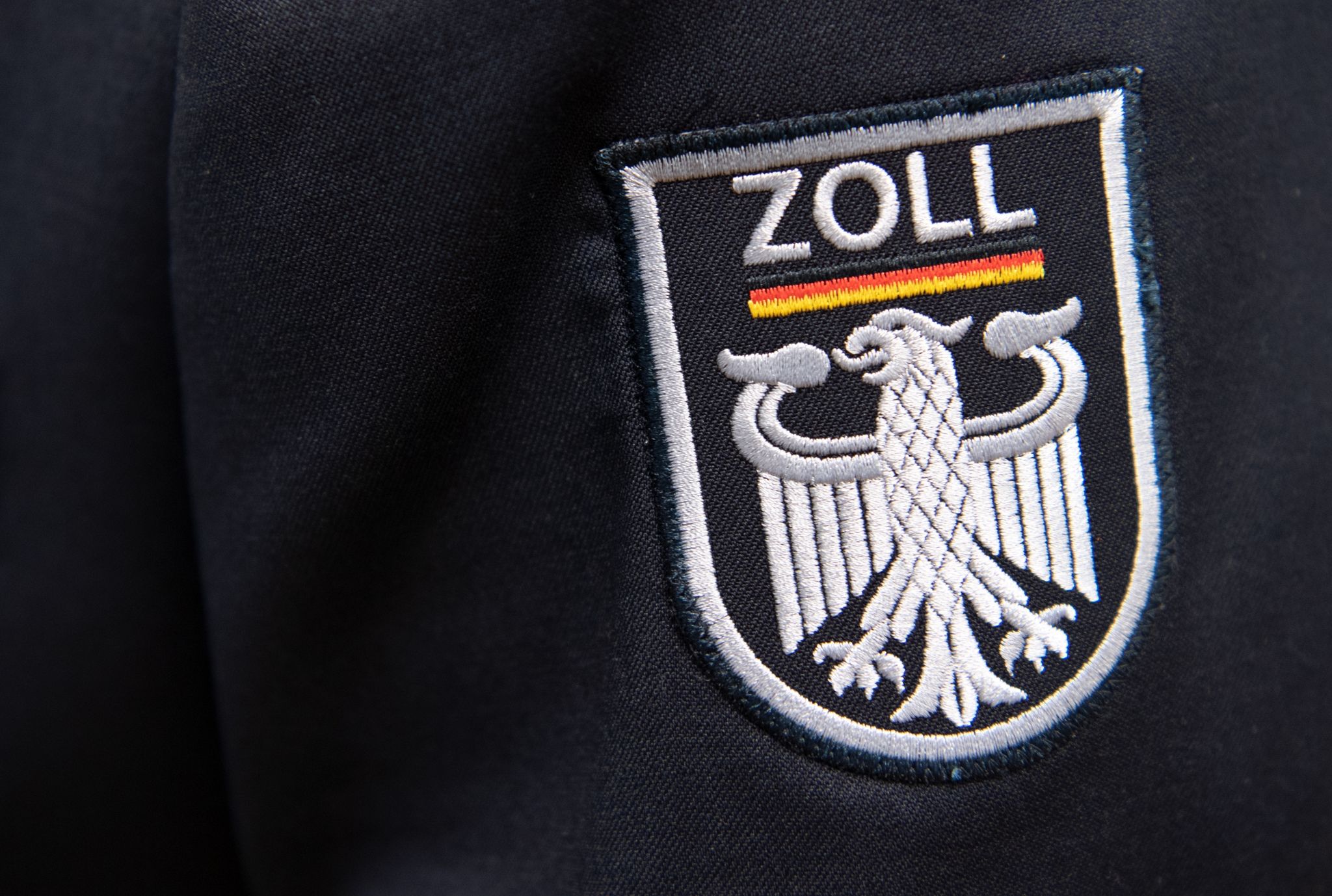 Zoll stellt mehr gefälschte Produkte sicher