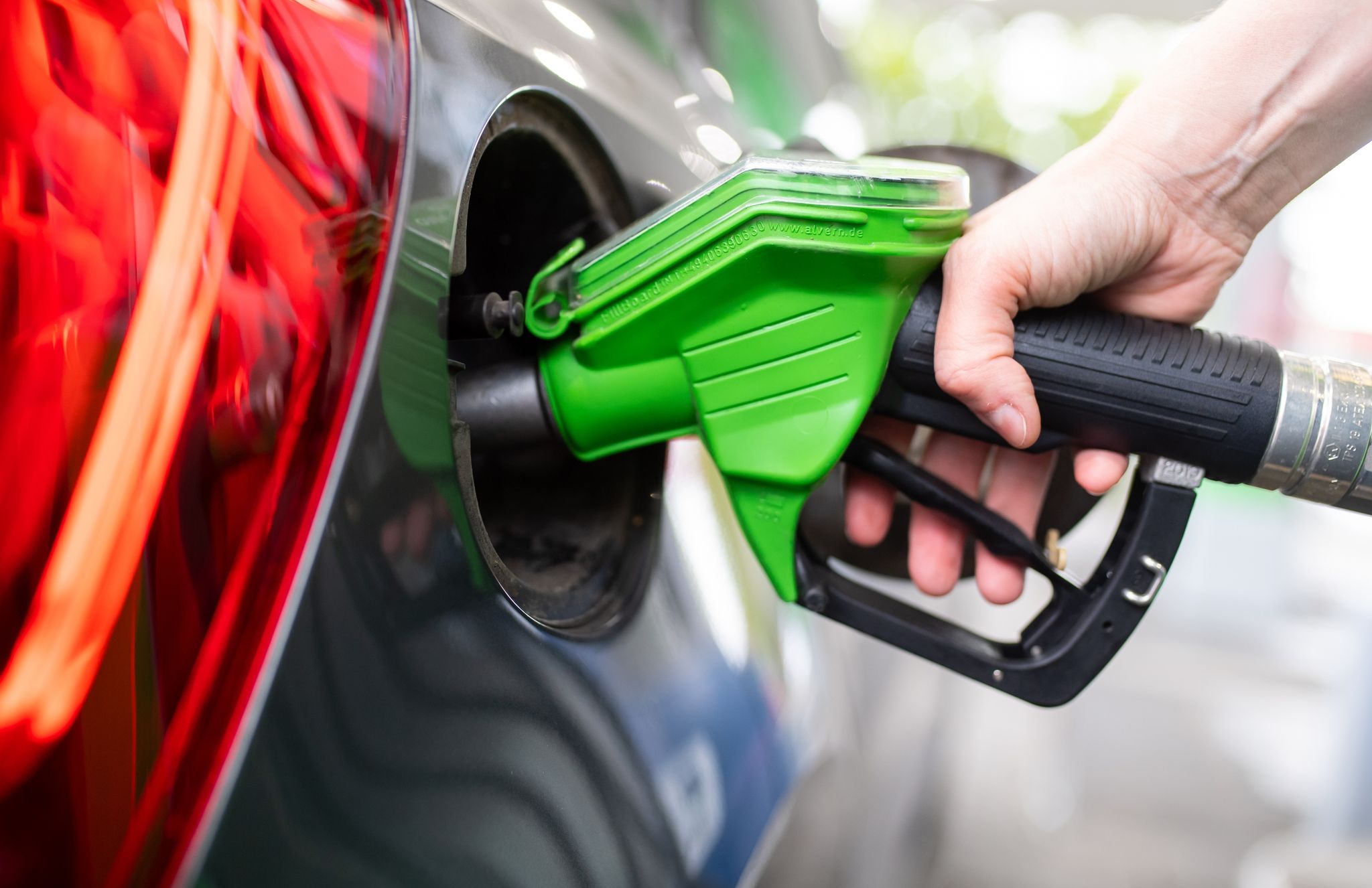 Ungarn: Ausländer tanken jetzt deutlich teurer als Inländer