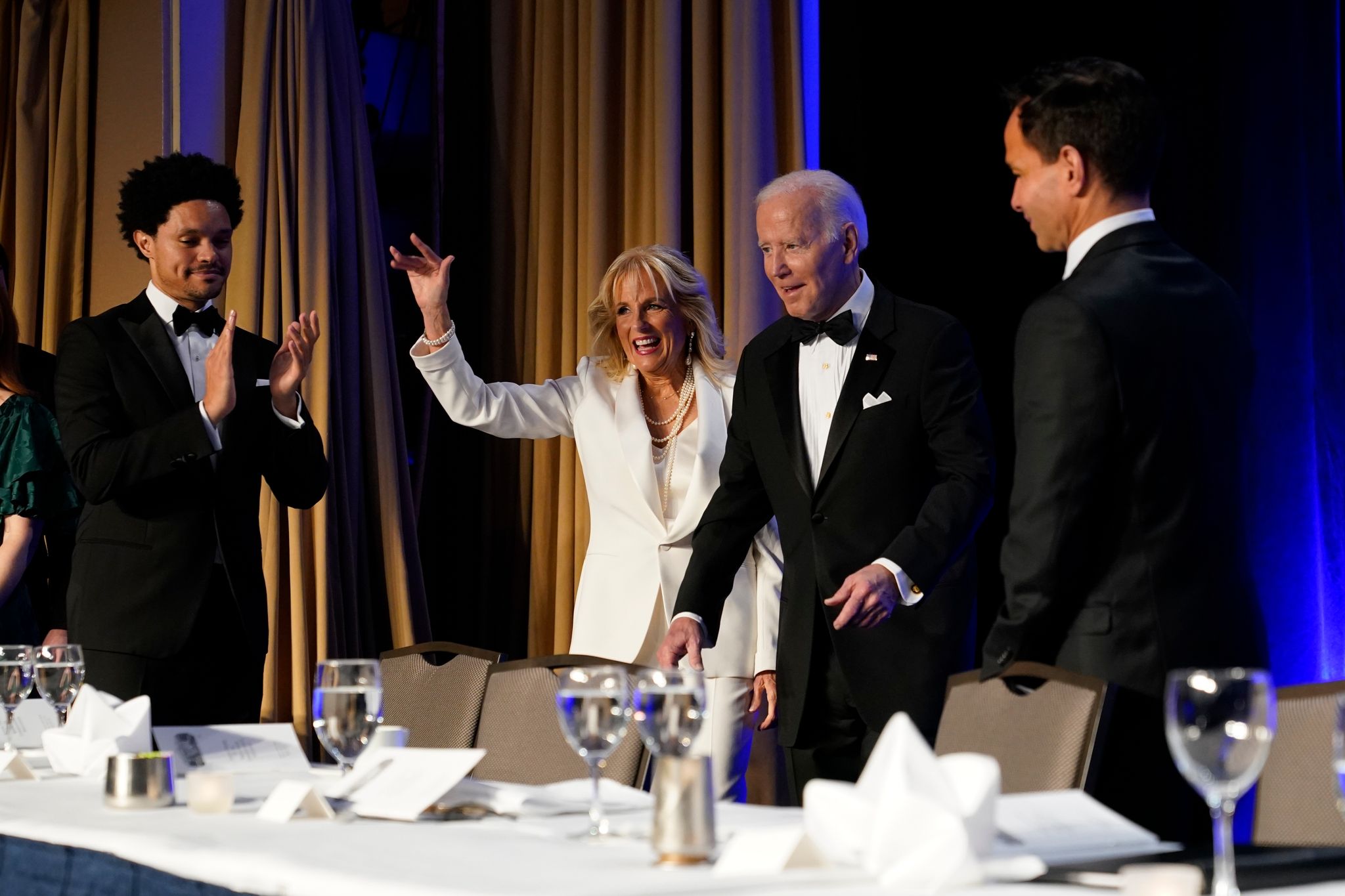 Biden bei Medien-Galadinner: Auftritt mit Ulk und Ernst