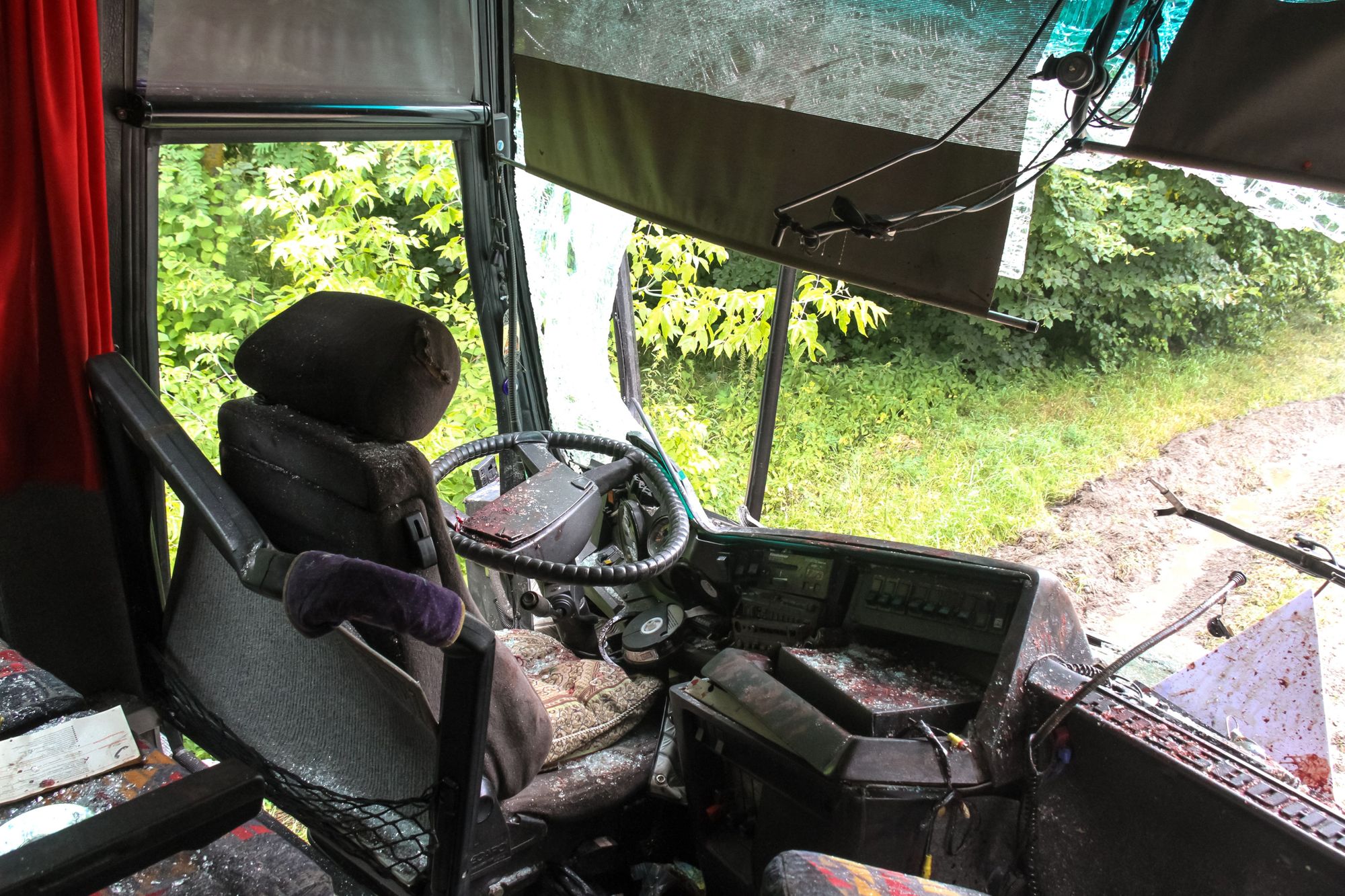 15 Tote bei Unfall zwischen Reise-Bus und Lkw