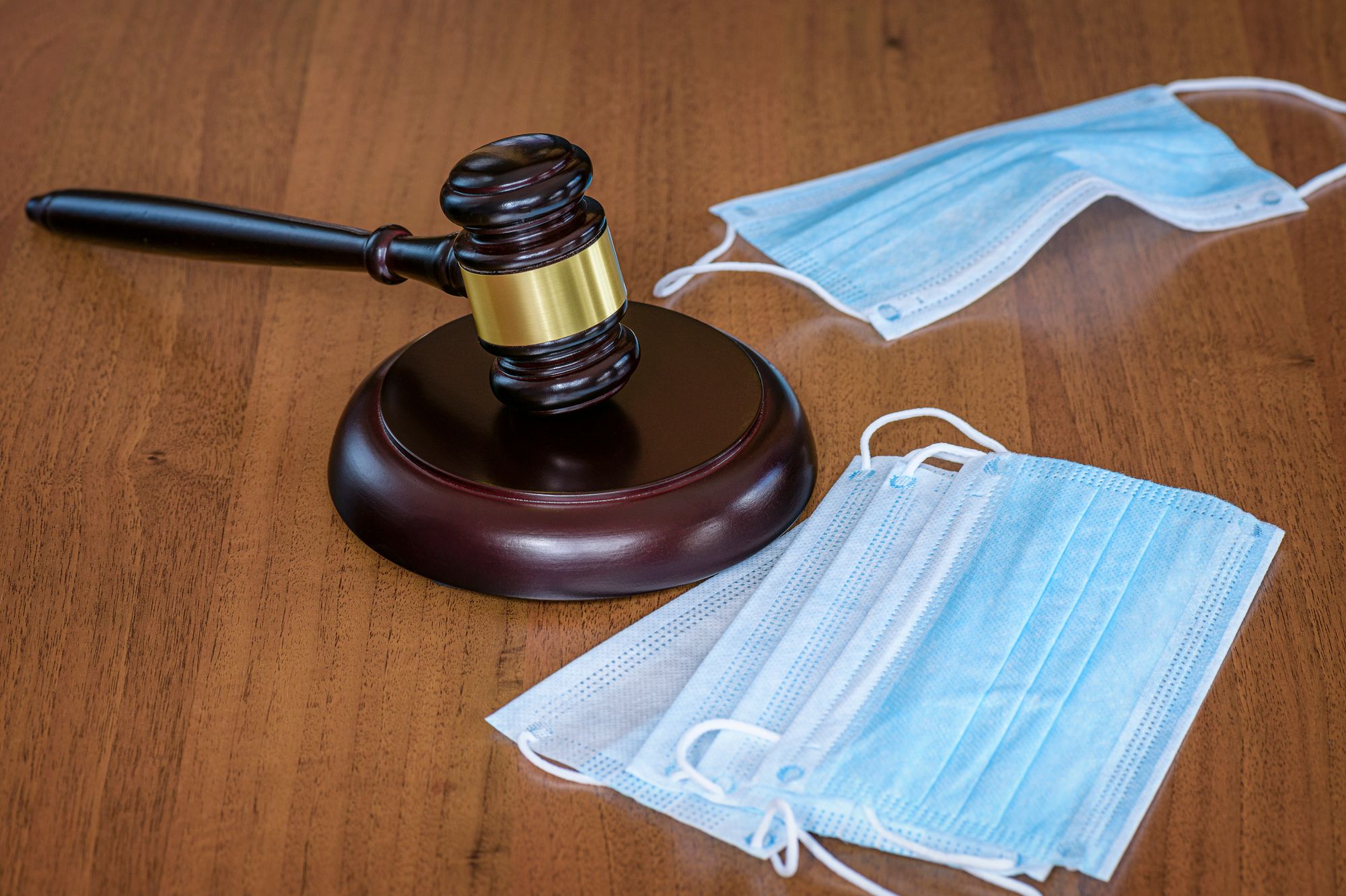 20 Jahre Haft für Maskenverweigerer