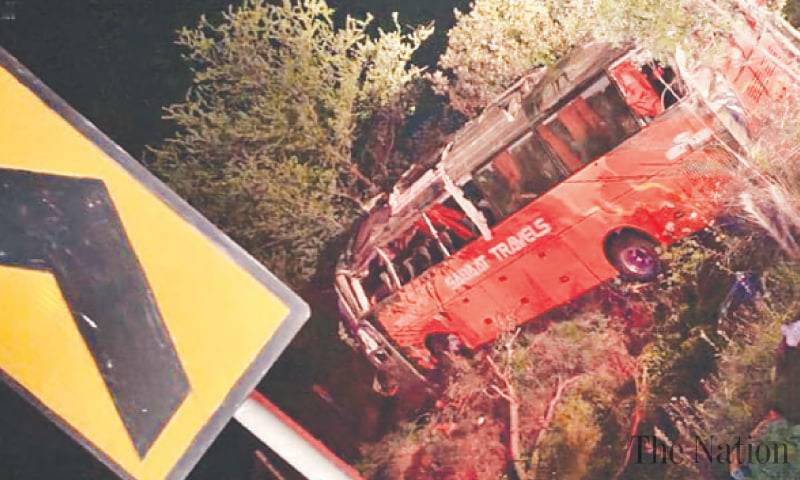 23 Tote bei Bus-Unfall