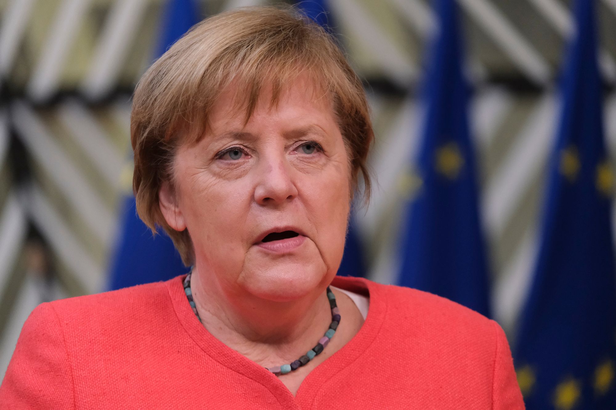 Angela Merkel – Heimliche Frau an ihrer Seite!
