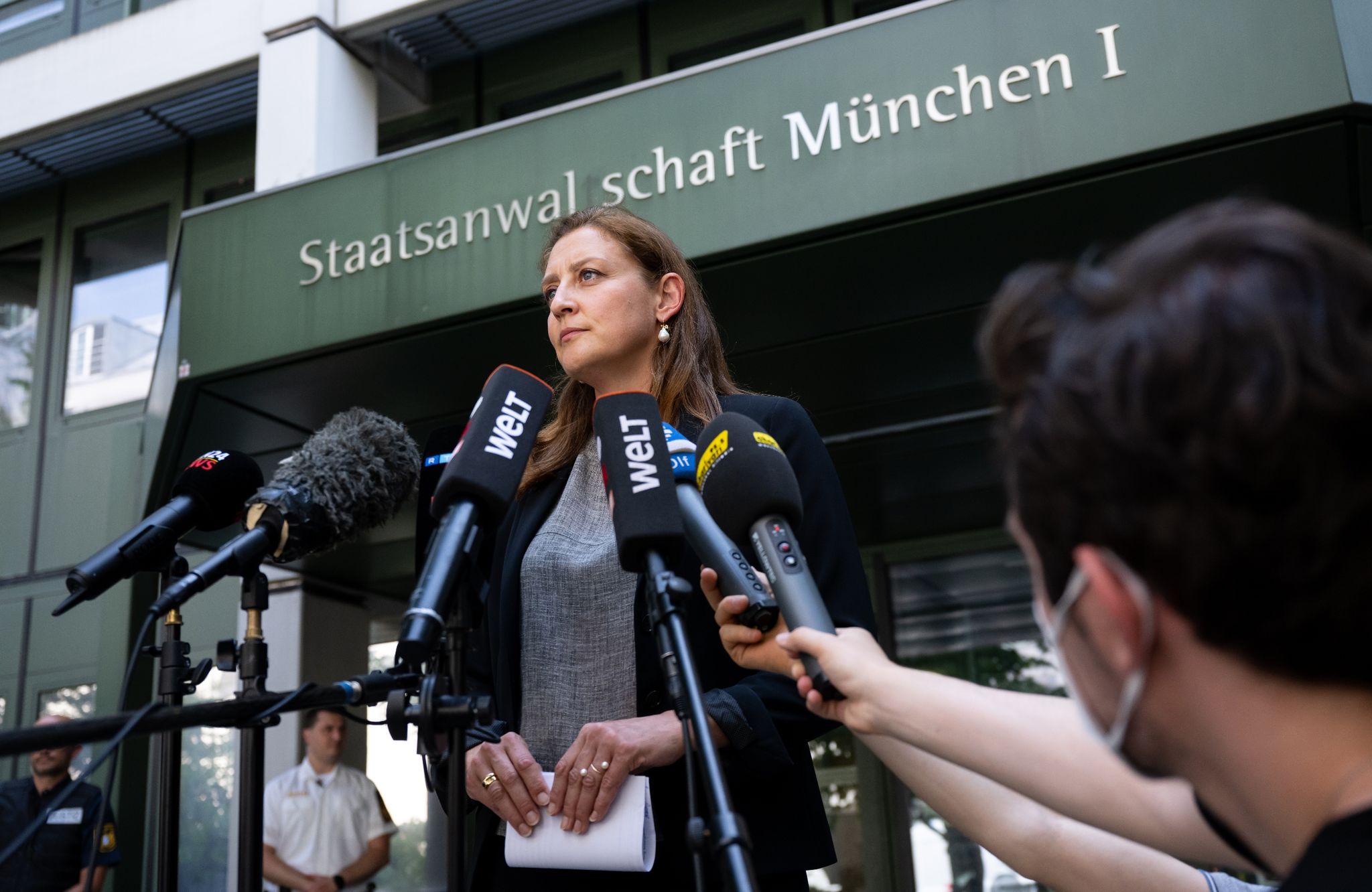 Staatsanwaltschaft beschlagnahmt Wohnungen von Russen