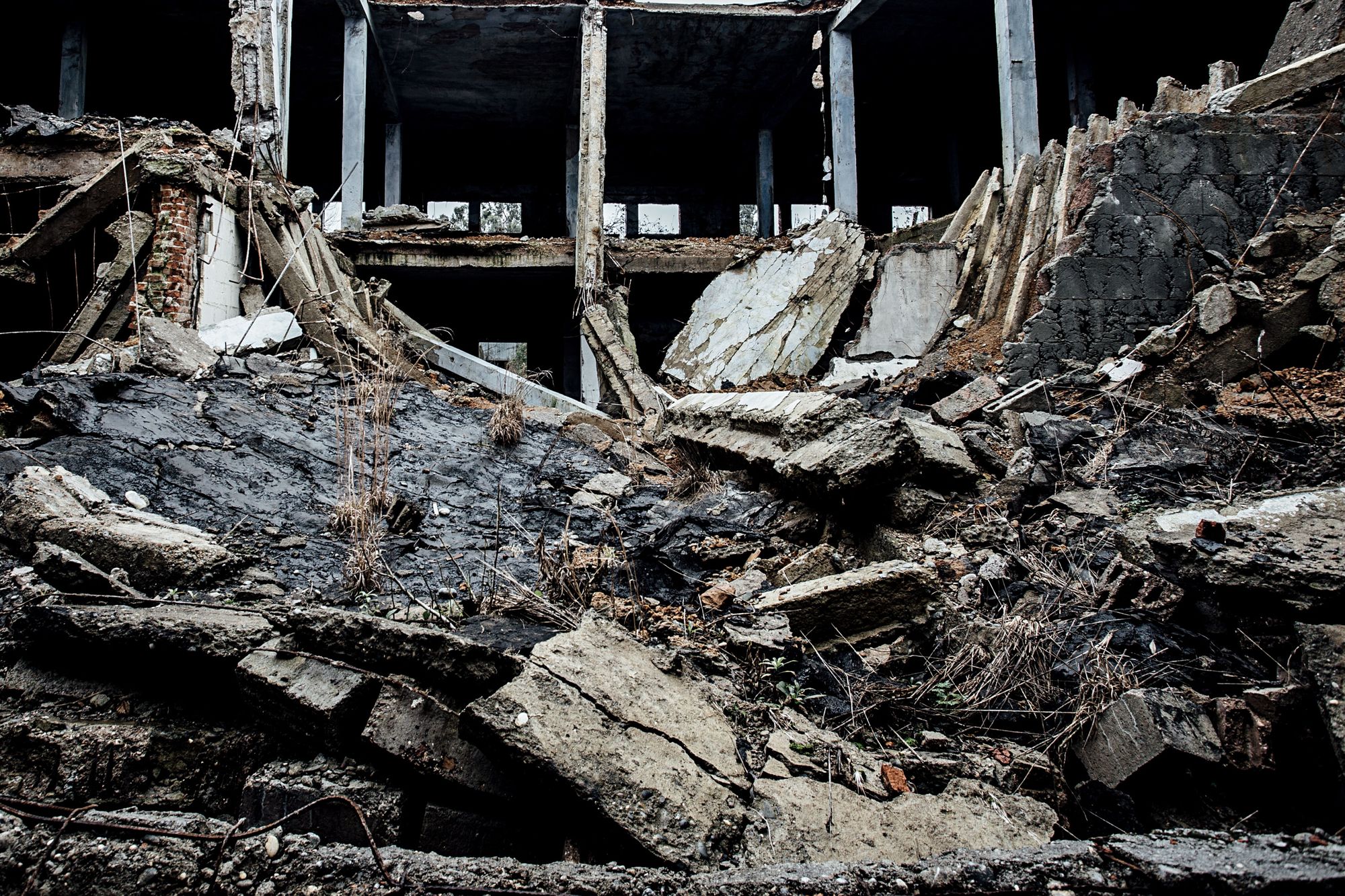 Anschlag auf Schule: Über 30 Tote
