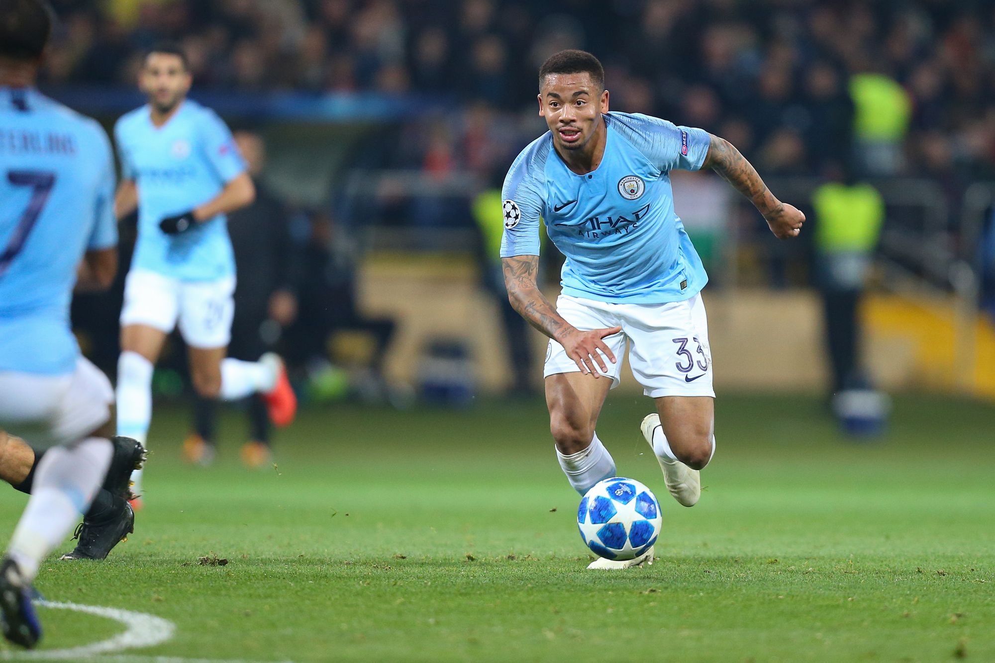 Corona Drama im englischen Fußball: Jesus und weitere Spieler haben Corona!