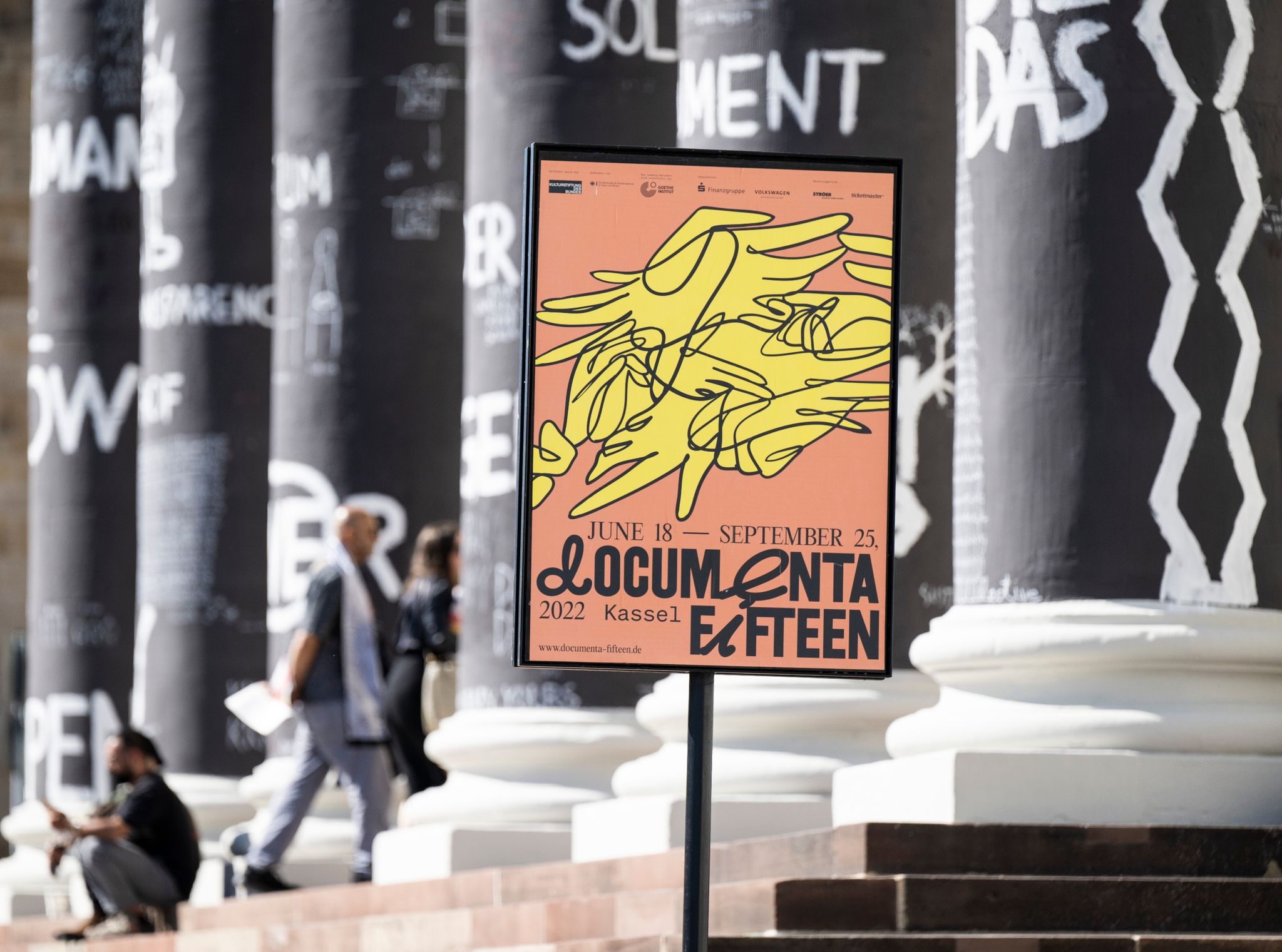 Kunstfreiheit und Antisemitismus-Streit – documenta eröffnet