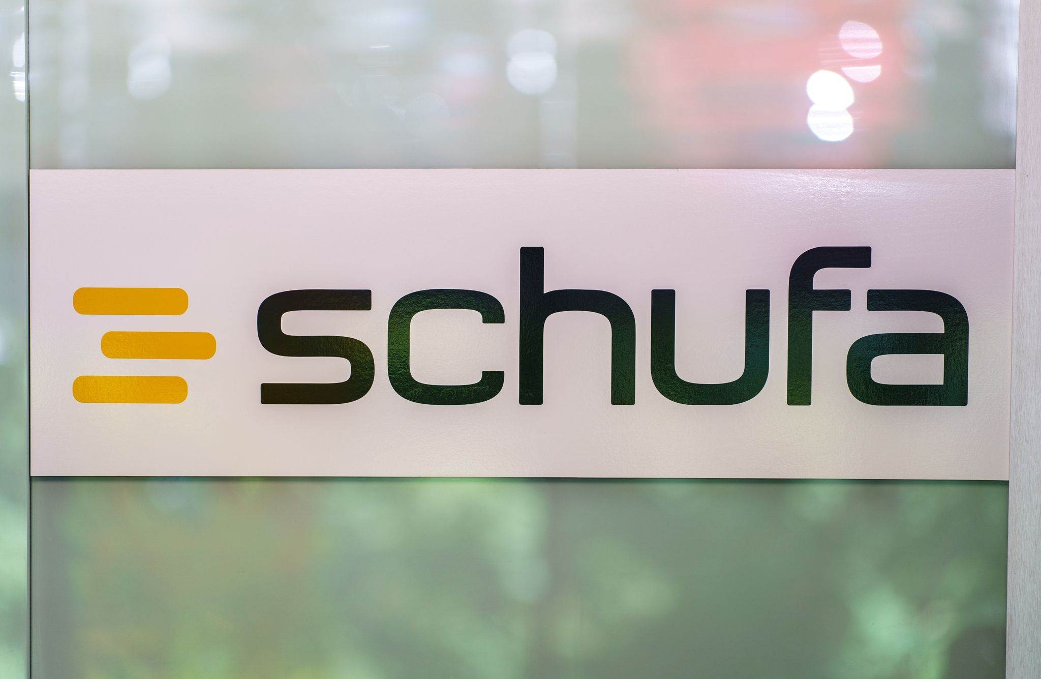 Schufa: Verbraucher nehmen wieder mehr Ratenkredite auf