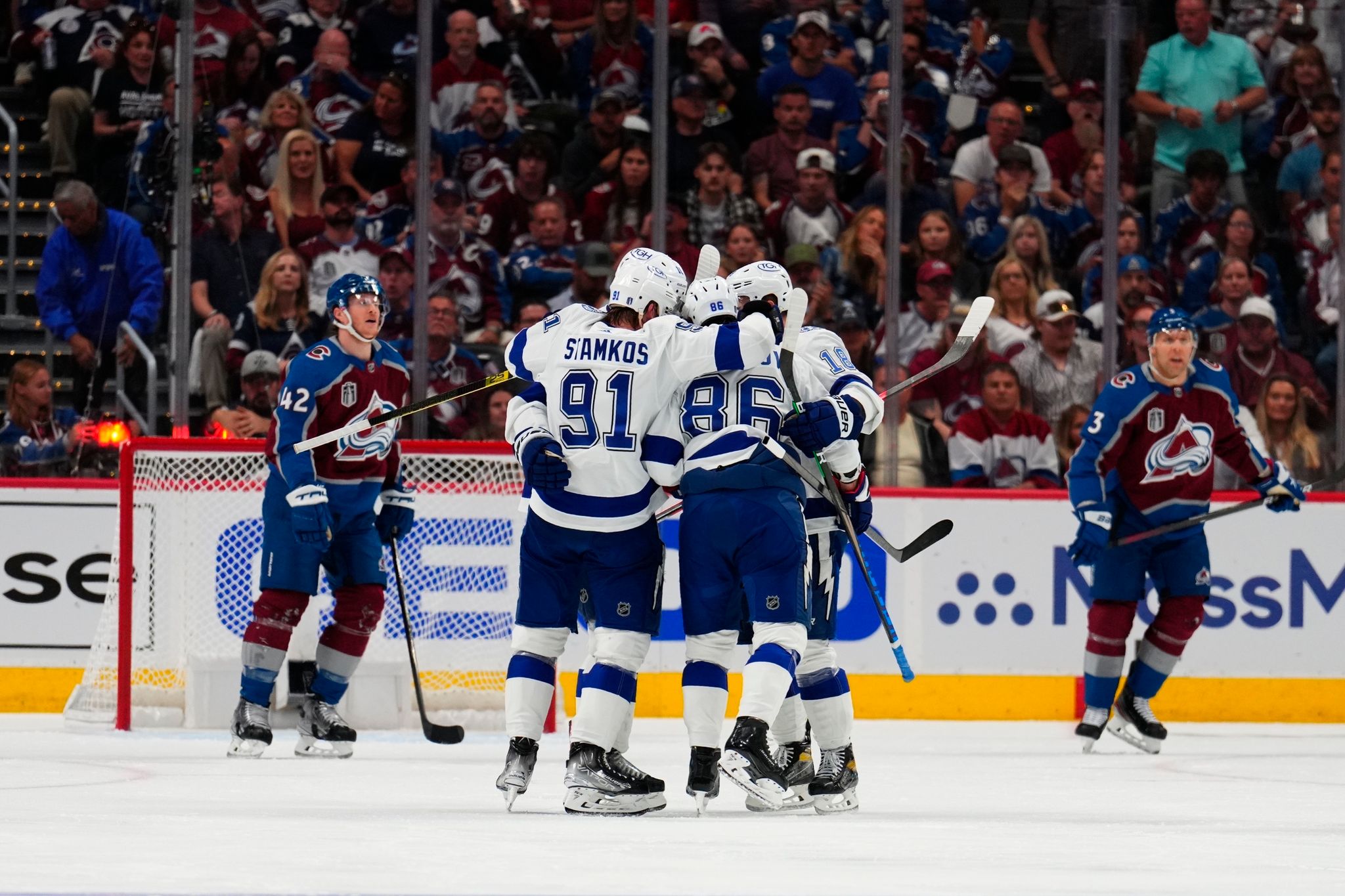 Keine vorzeitige NHL-Meisterschaft für Colorado Avalanche