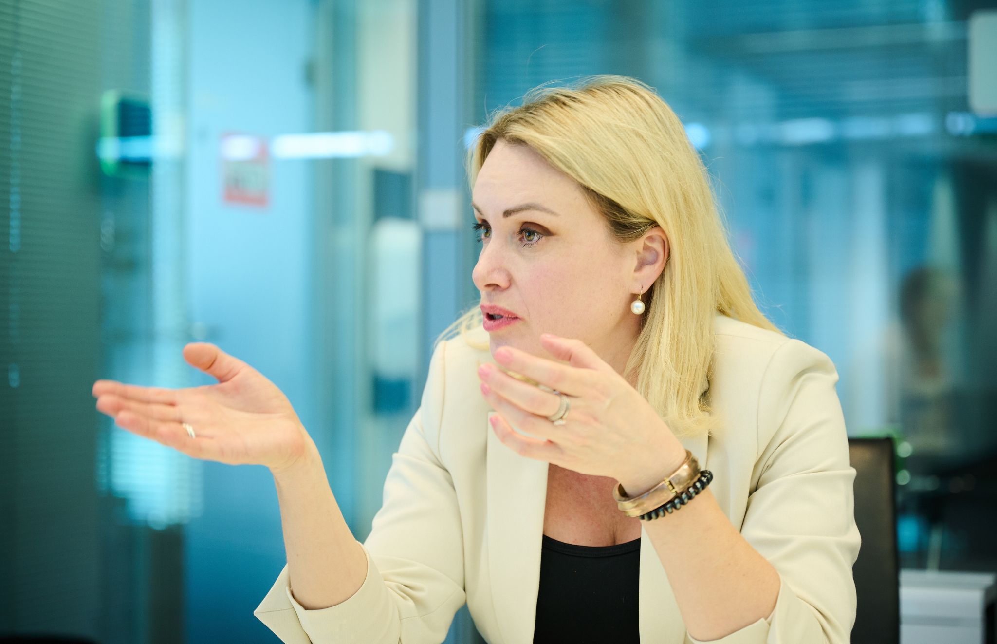 Kriegsprotest: Russische Journalistin fürchtet Verhaftung