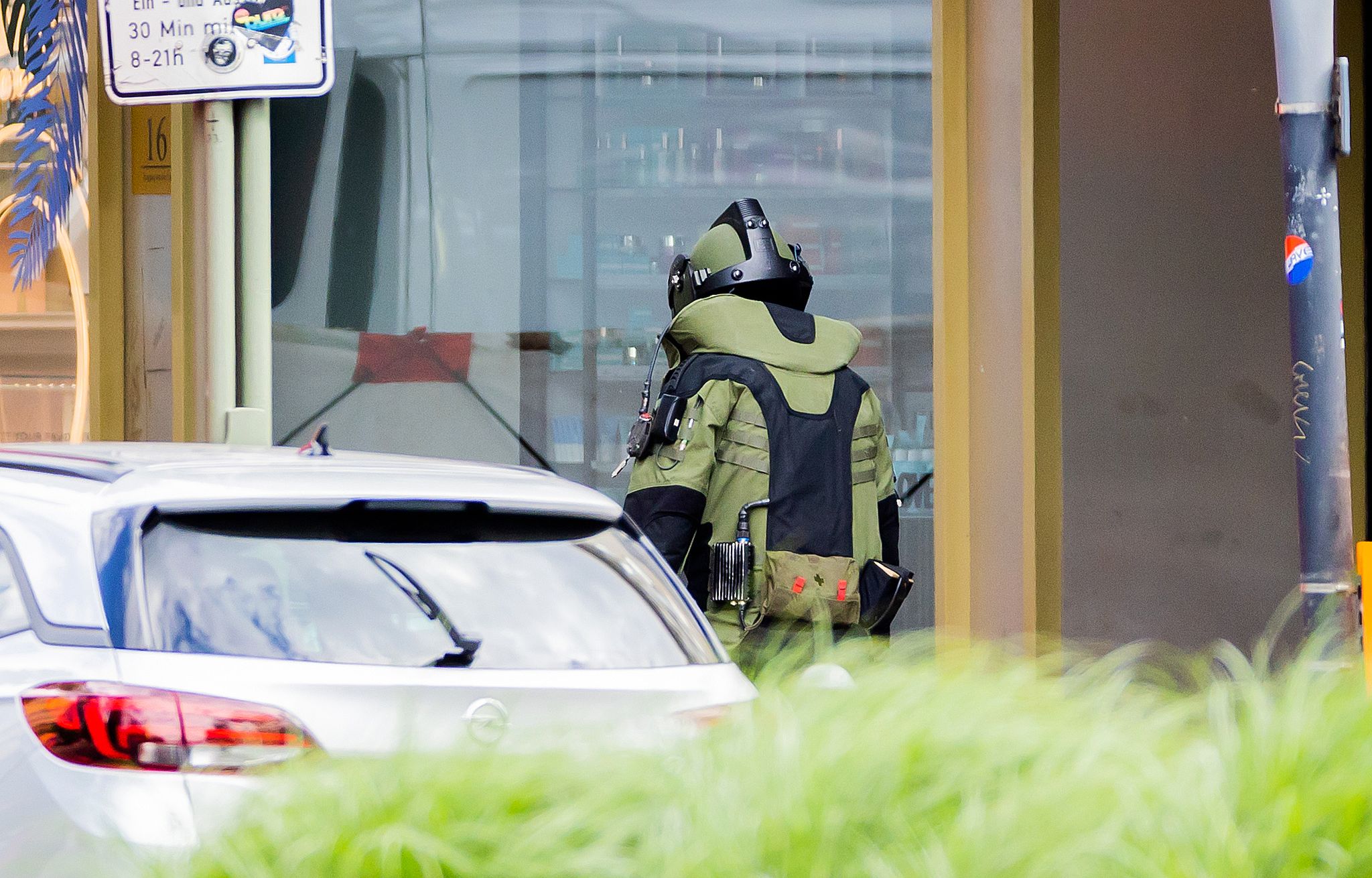 Rätselraten über Motiv des Autofahrers in Berlin