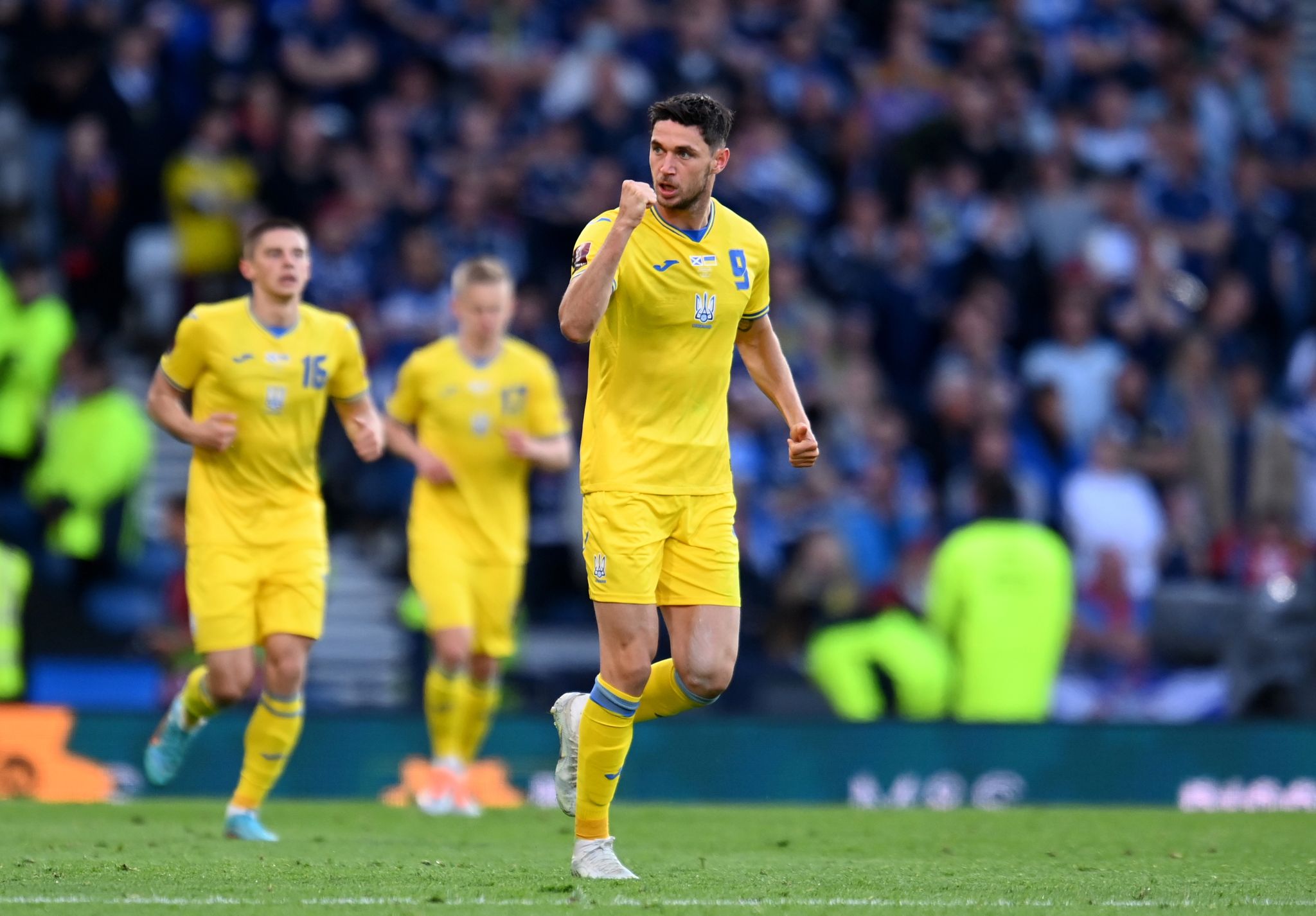 Der WM-Traum lebt: Ukraine besiegt Schottland