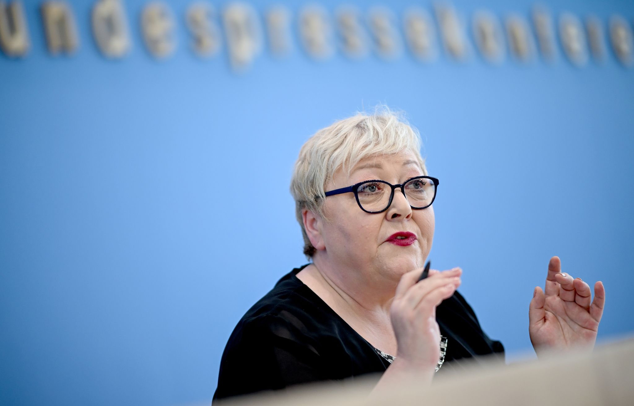 Zupke fordert von Firmen Geld für DDR-Zwangsarbeit