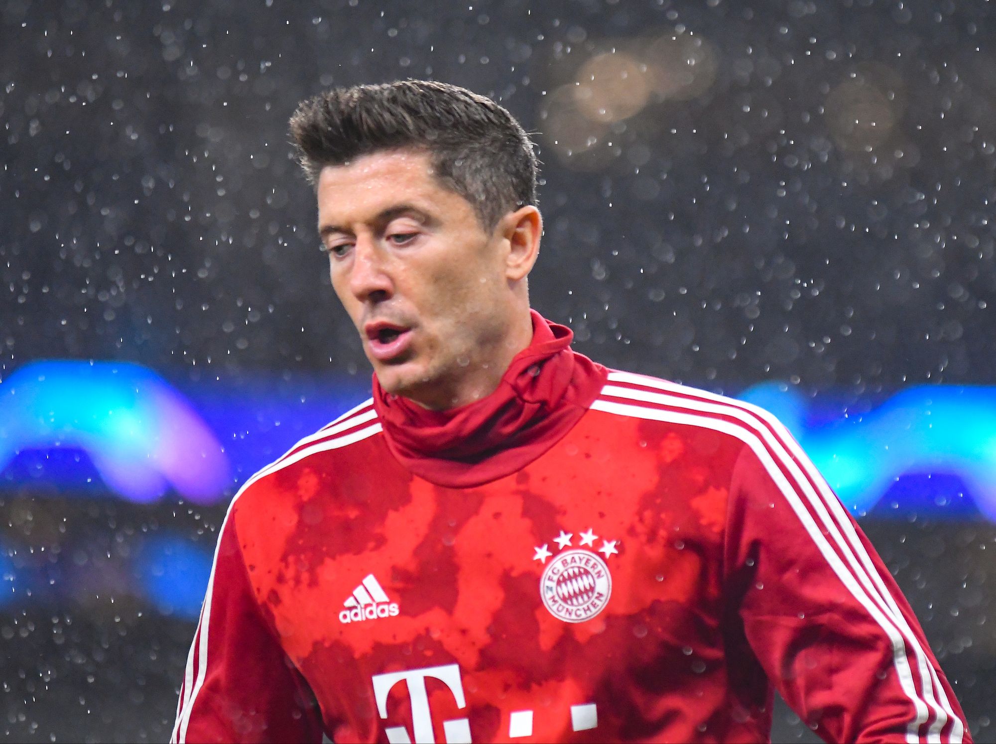 FC Bayern München: Robert Lewandowski kündigt Vertrag vorzeitig auf!