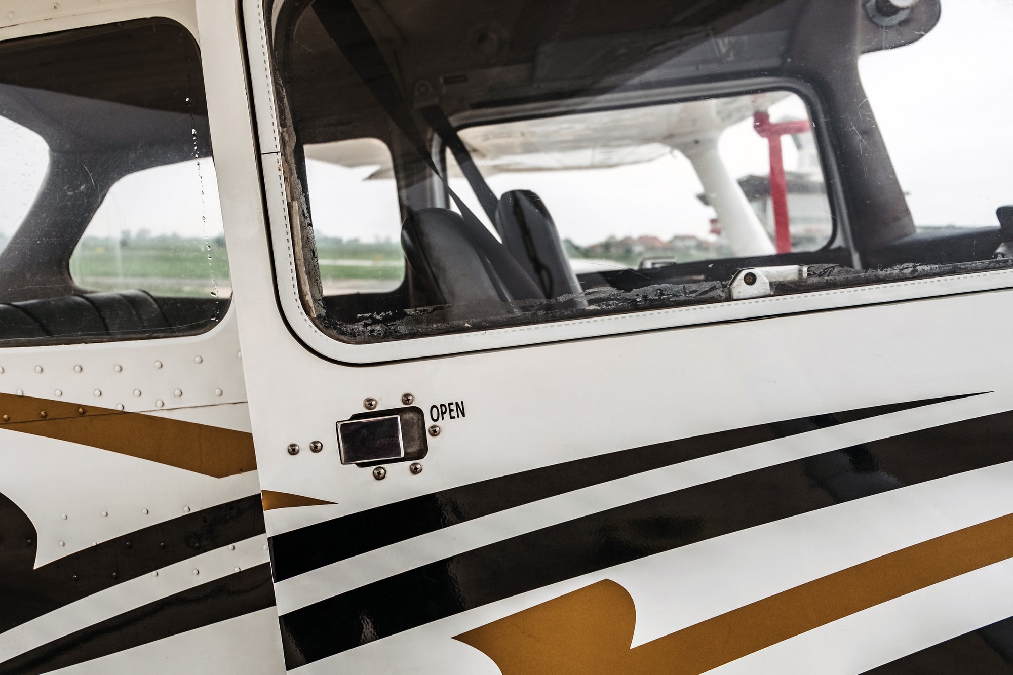 Flugzeug-Absturz: Politiker + Pilot und weitere Tote