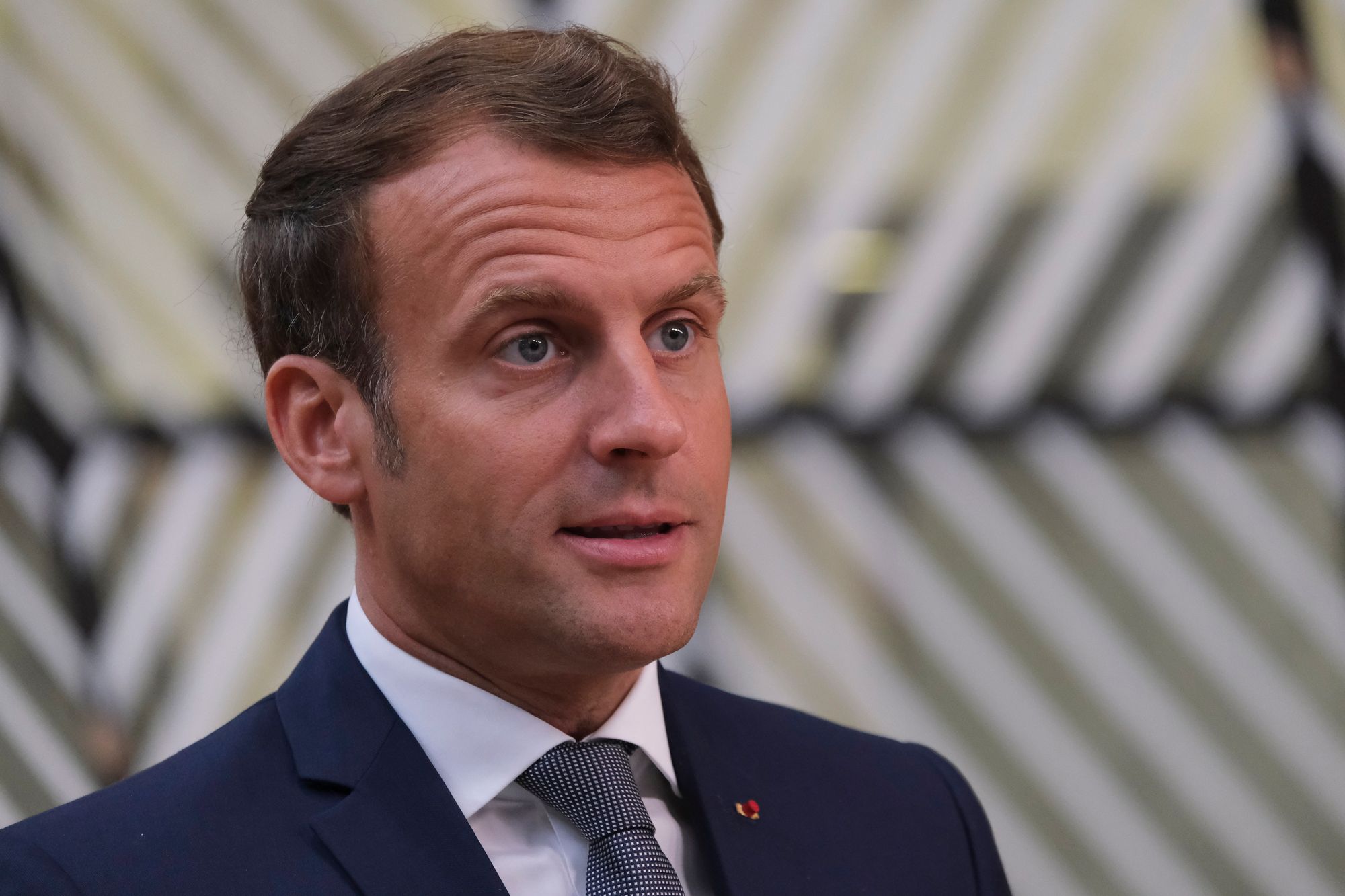Französischer Präsident Macron attackiert (Video)