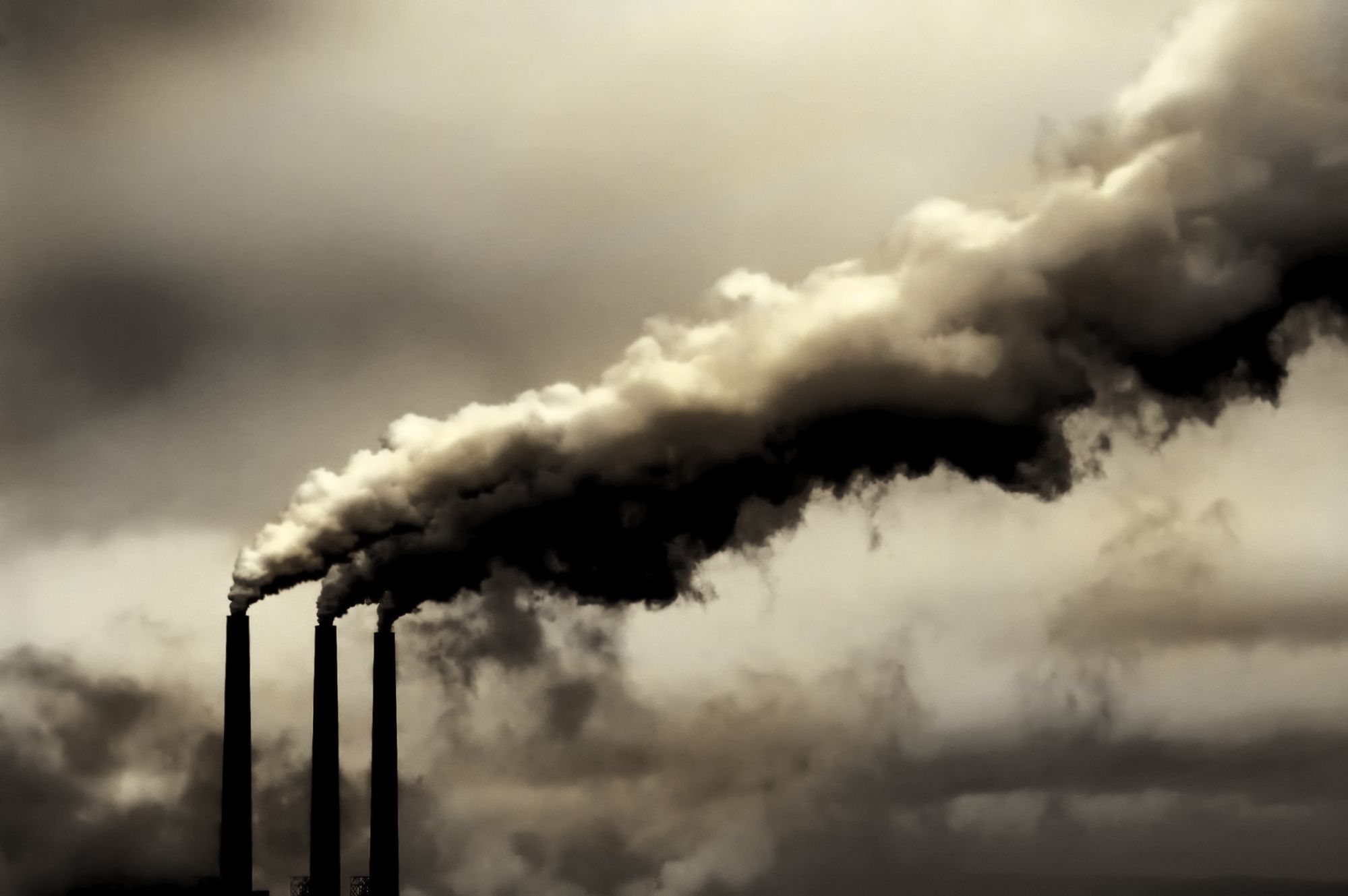 Giftwolke durch Großbrand in Kiel