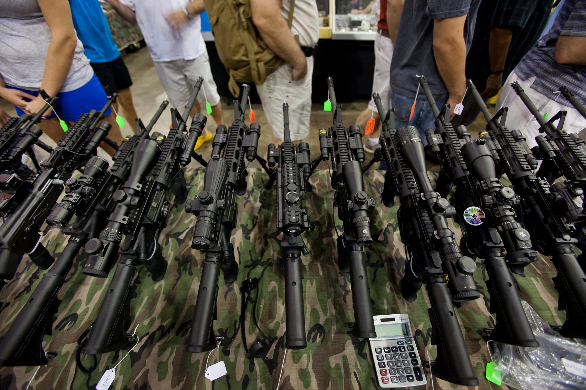 US-Repräsentantenhaus will Altersgrenze für Waffen anheben