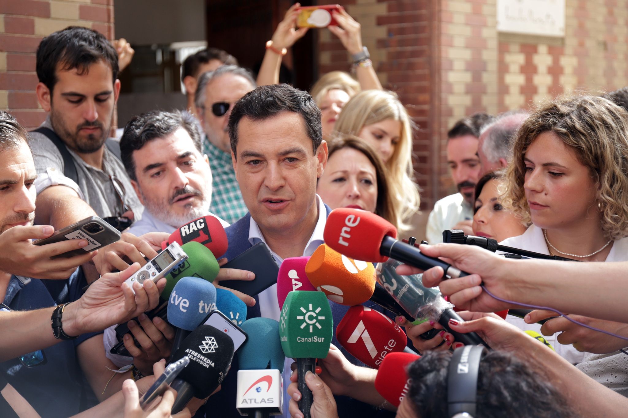 Konservative erobern absolute Mehrheit in Andalusien