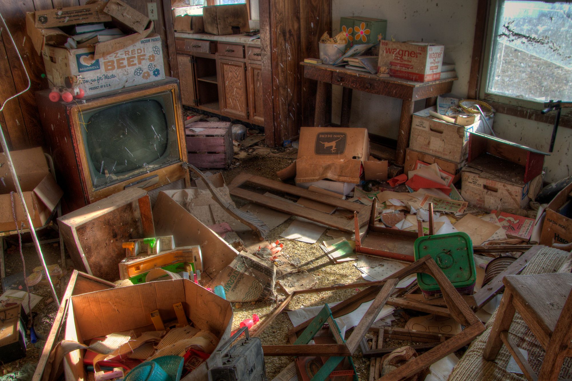 Mann erschiesst Einbrecher und versteckt Leiche 15 Jahre lang