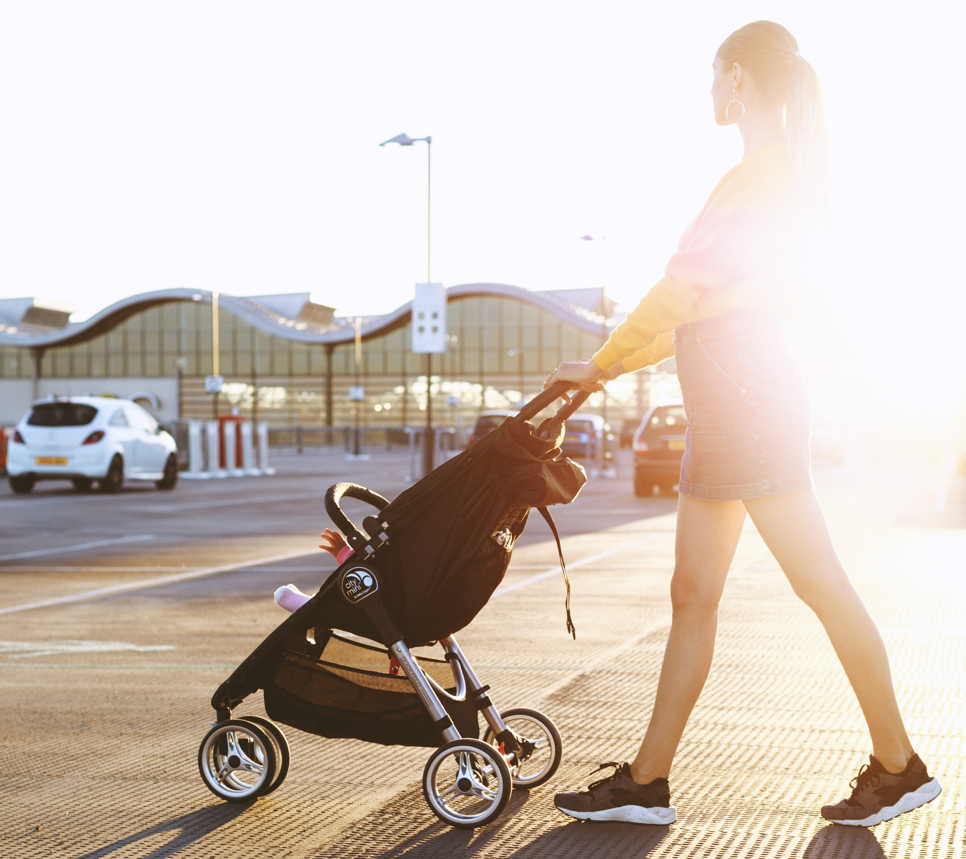 Masken-Gegner verletzten Baby schwer – Zeugen gesucht