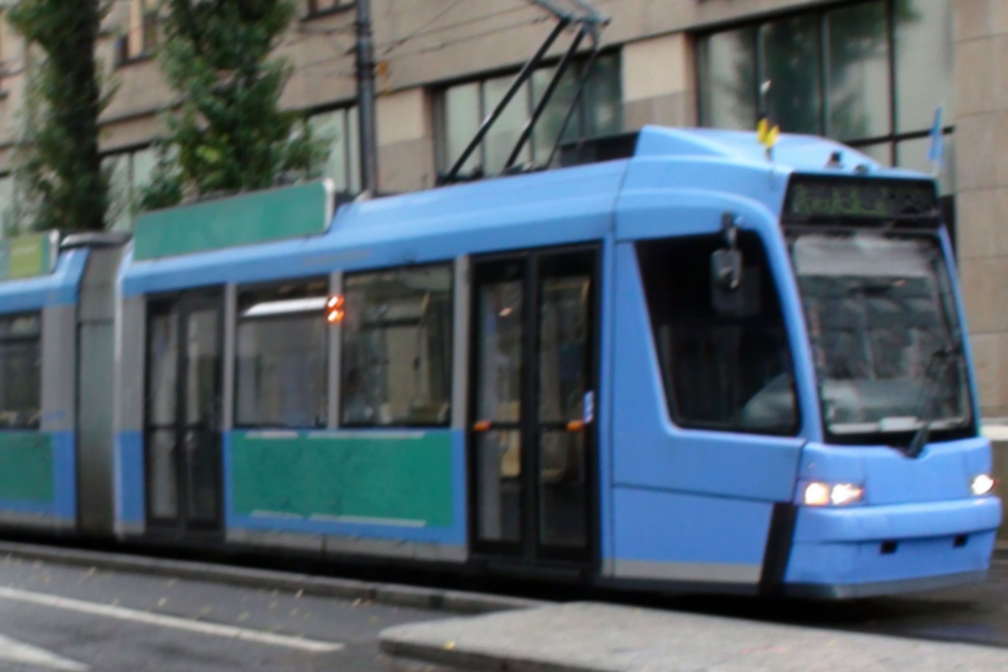 München: Kleinkind von Straßenbahn angefahren