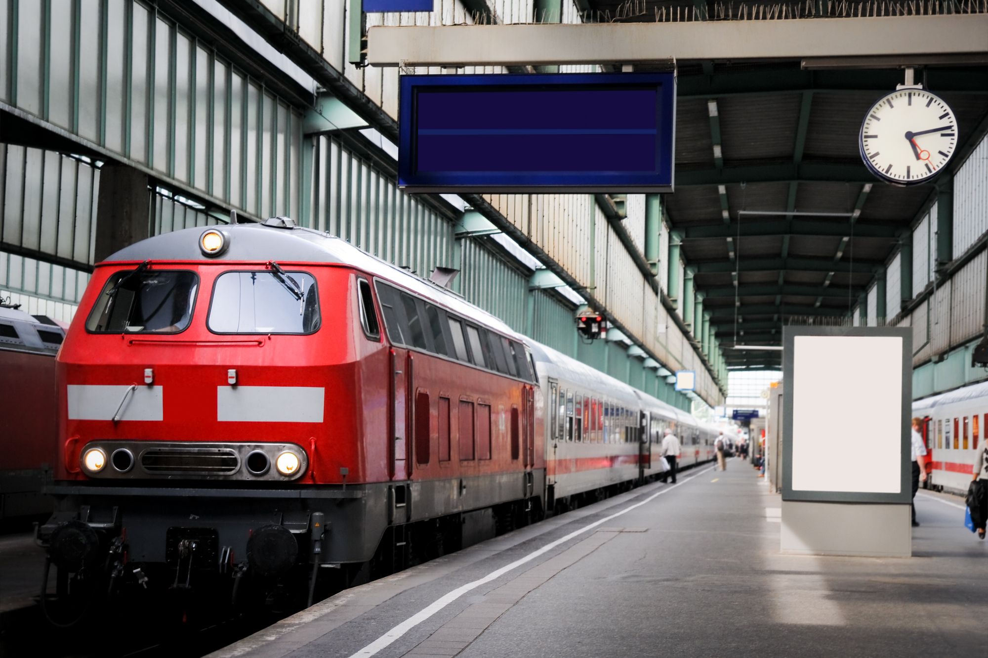 Neckarsteinach: Frau stößt Jungen (9) ins Gleisbett