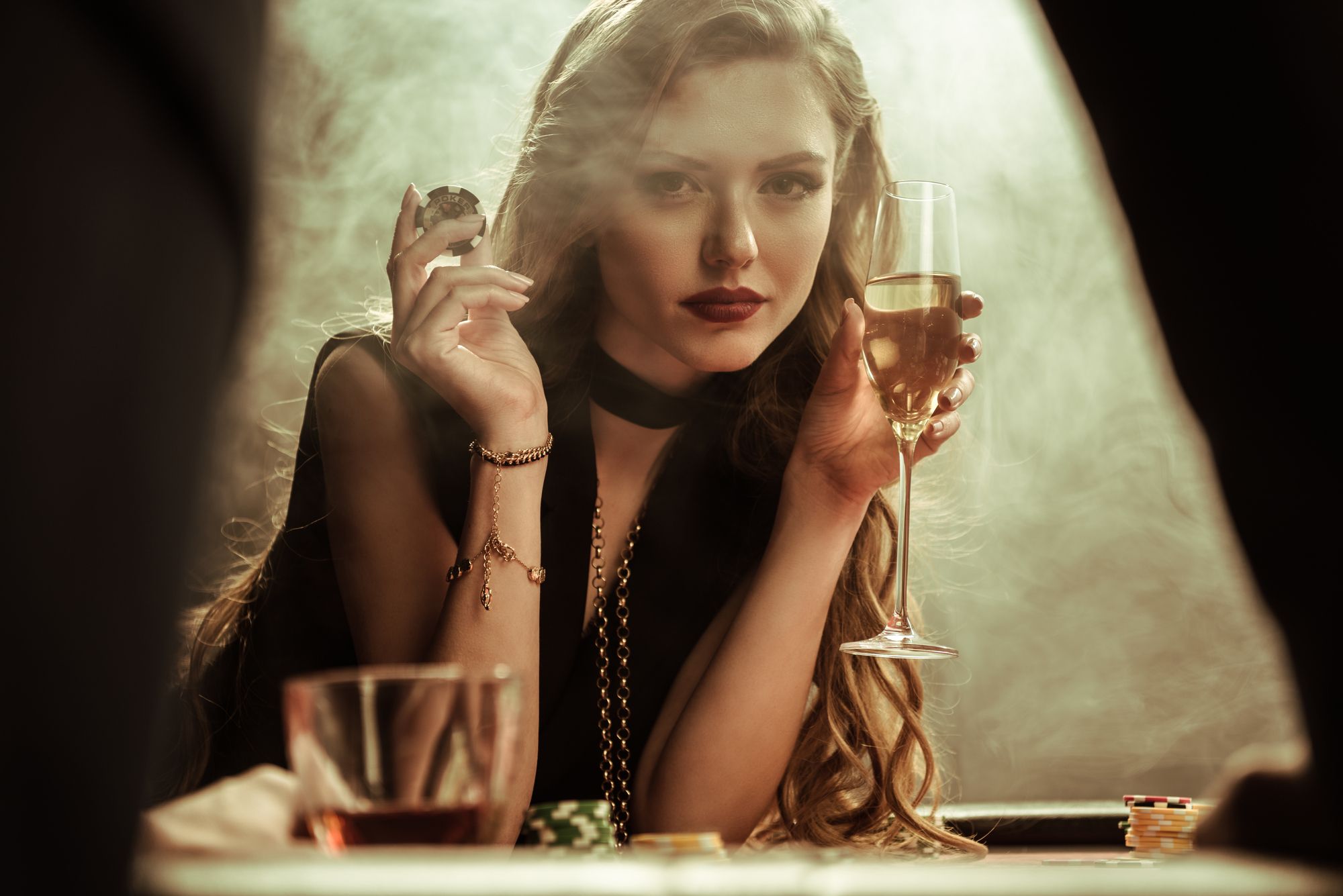 Poker-Star Susie Zhao lebendig verbrannt nach Vergewaltigung!