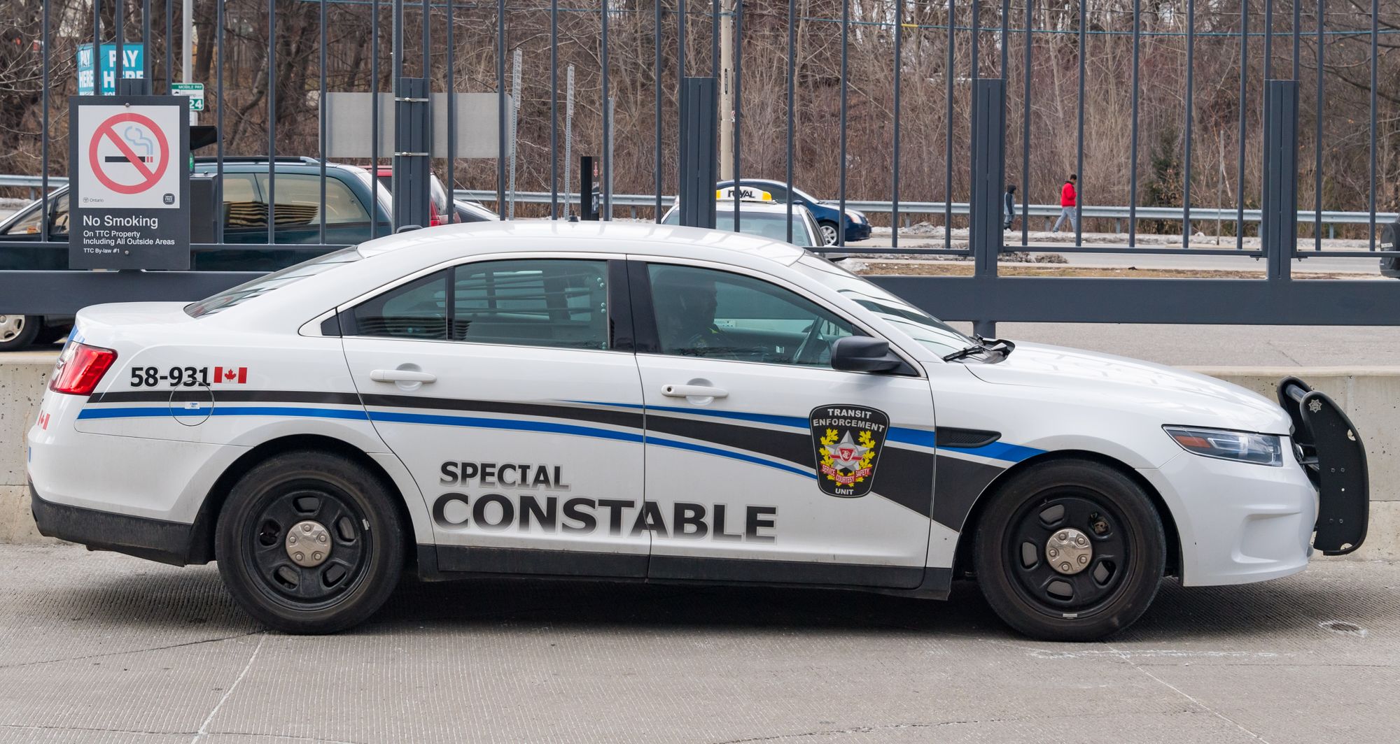 Polizei erschießt Maskengegner