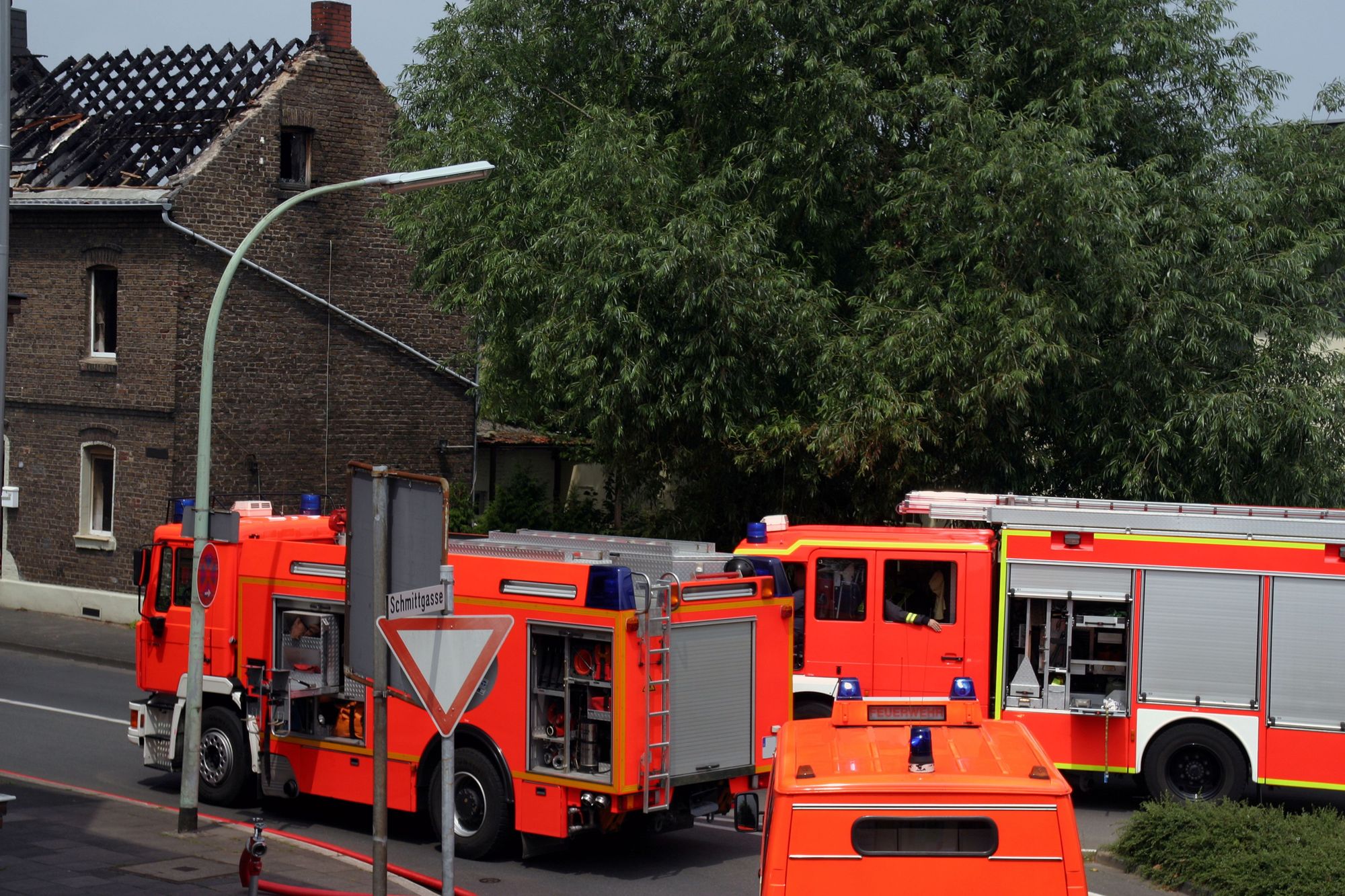 Public Viewing in Hamburg – Fassade stürzt auf Fußball-Fans