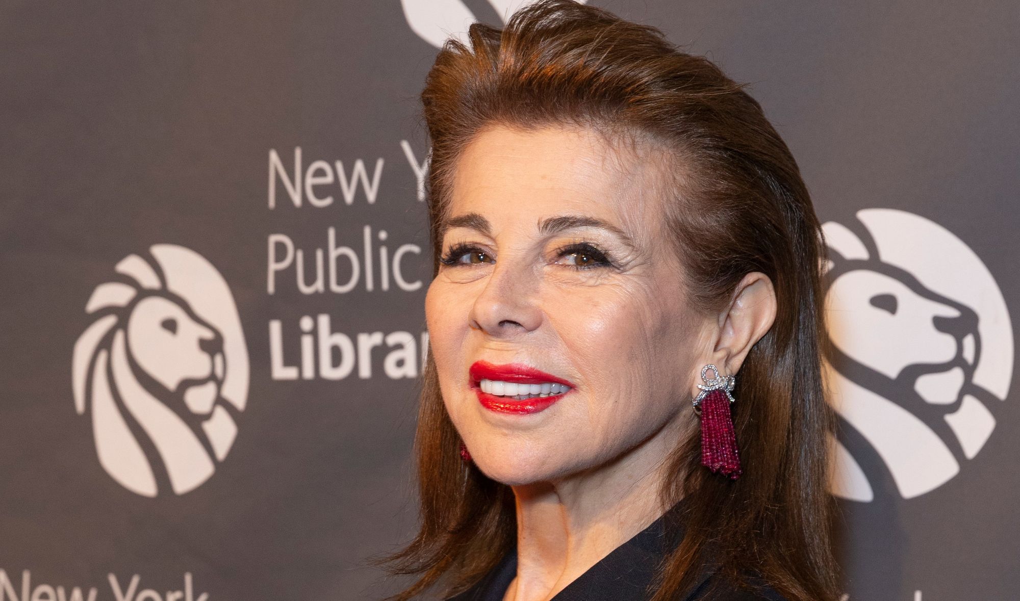 Putzfrau klaut Prinzessin Schmuck für über eine Million Euro!