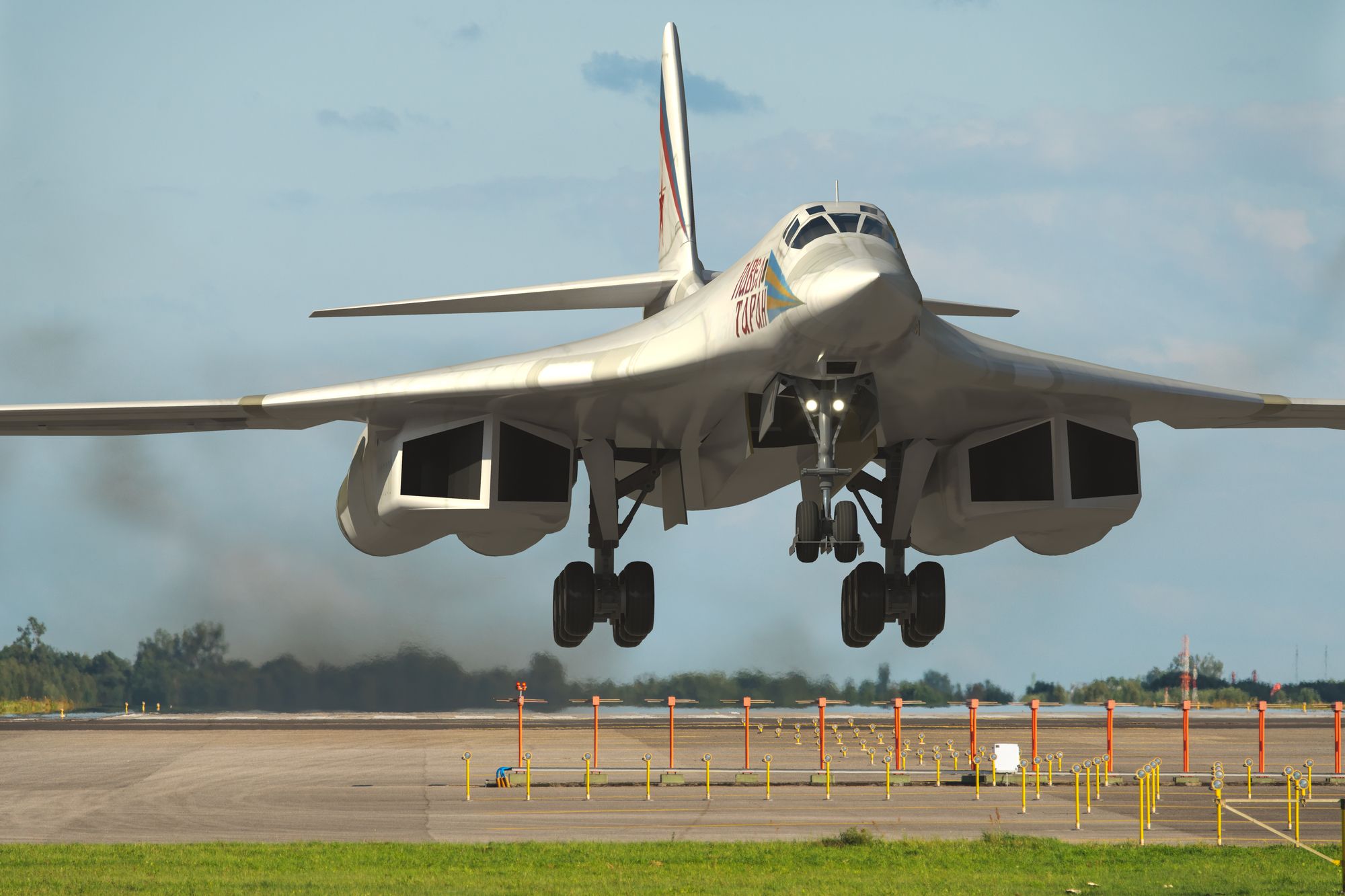 Russlands Überschall-Bomber: 12 Atombomben an Board!