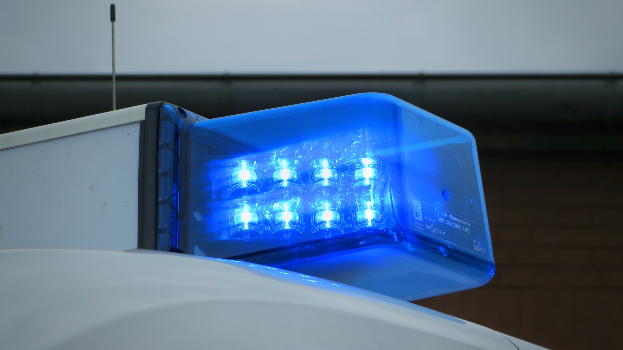 Sat.1-Star in heftigen Unfall verwickelt