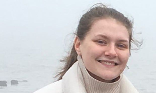 Schlachter (26) vergewaltigt und
ermordet Studentin (21) – wirft sie in den Fluss!