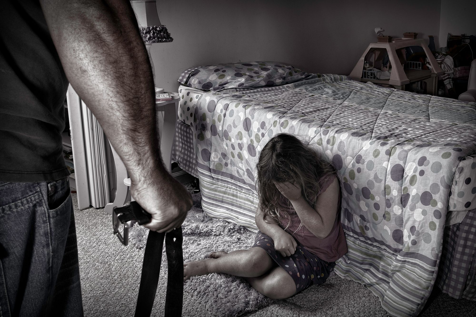 Schlimmster Fall von Kindesmissbrauch: Alptraum-Mutter muss für 700 Jahre in Knast