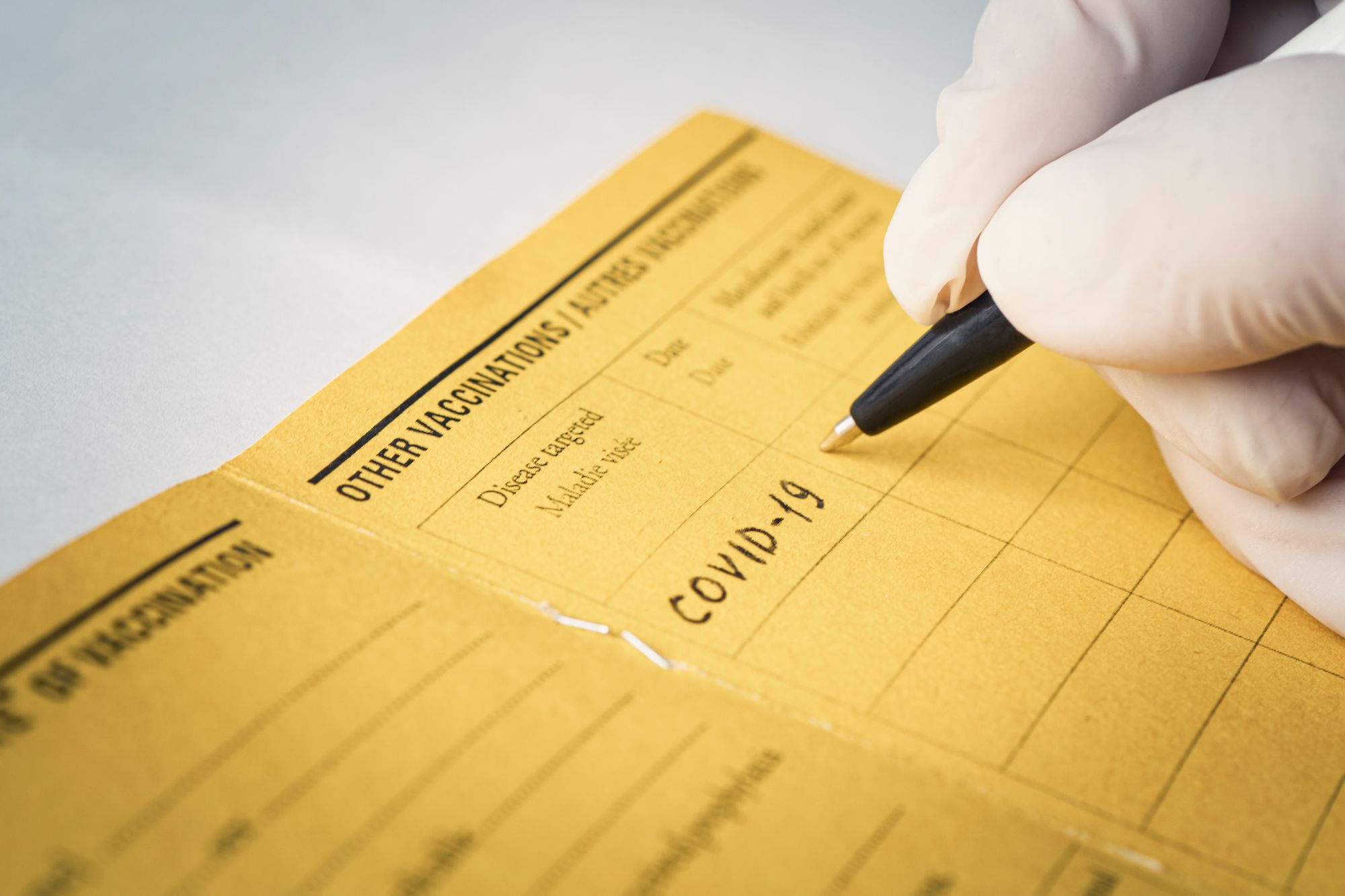 Schock: Corona-Impfungen unwirksam