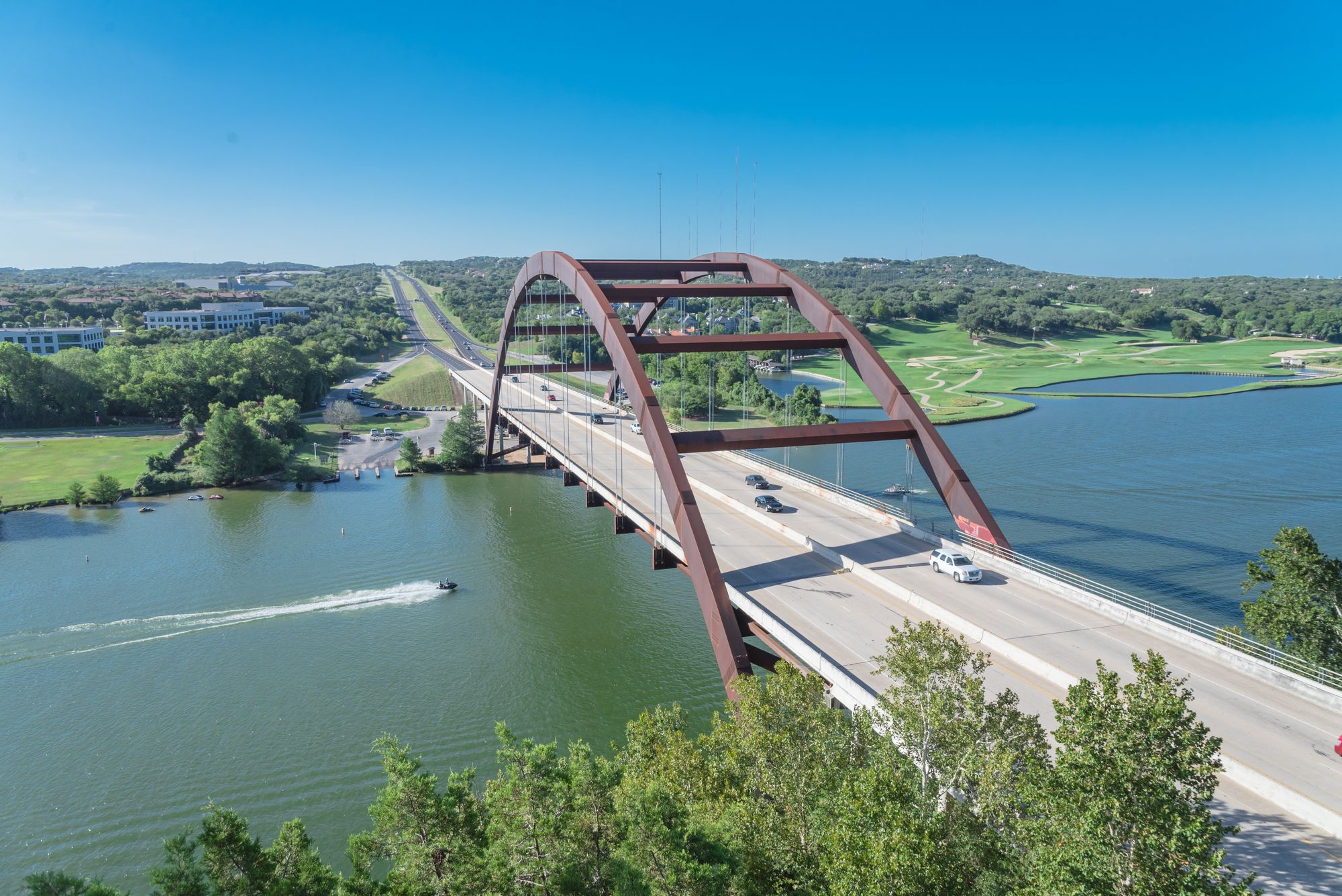 Selbstmord vor laufender Kamera? You Tube-Star Fomba stürzt sich von Brücke in Austin